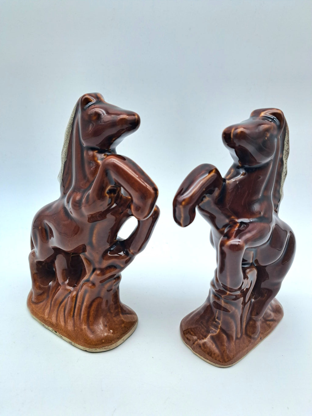 Vintage Pair of Rearing Horse Ceramic Statues – Mid-Century High-Gloss Brown Glazed Stallion Figurines