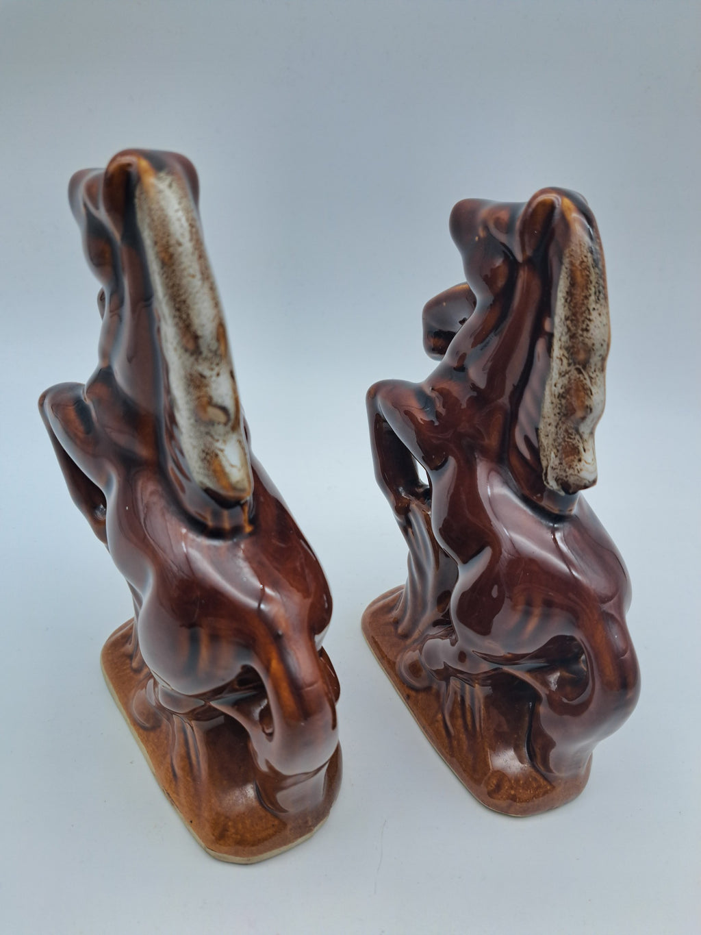 Vintage Pair of Rearing Horse Ceramic Statues – Mid-Century High-Gloss Brown Glazed Stallion Figurines