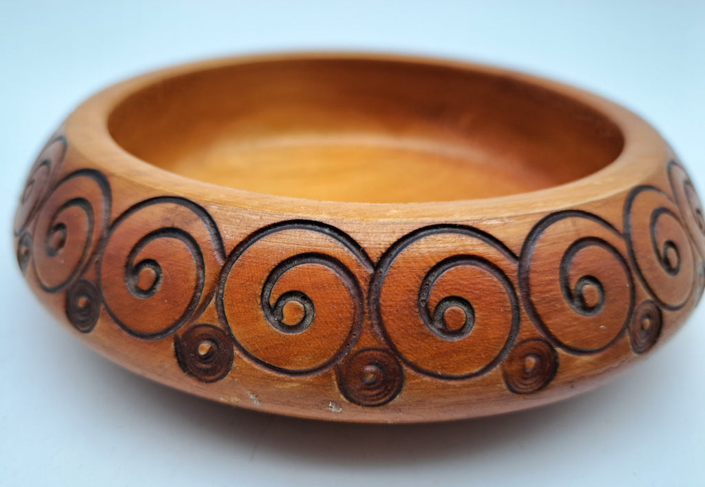 Vintage Polish Folk Art Round Wooden Trinket Box – Hand-Carved Pyrography Mandala Design