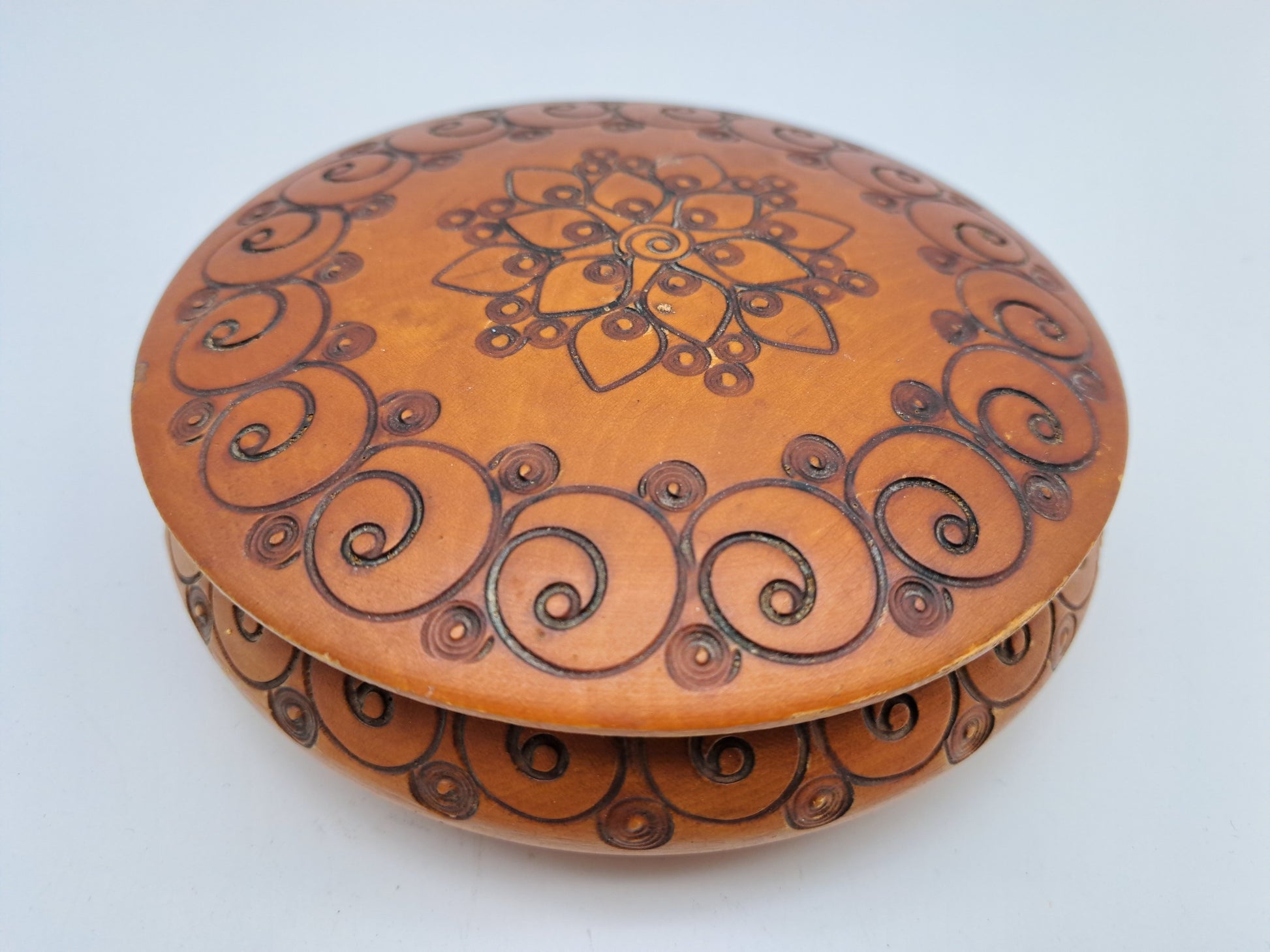 Vintage Polish Folk Art Round Wooden Trinket Box – Hand-Carved Pyrography Mandala Design