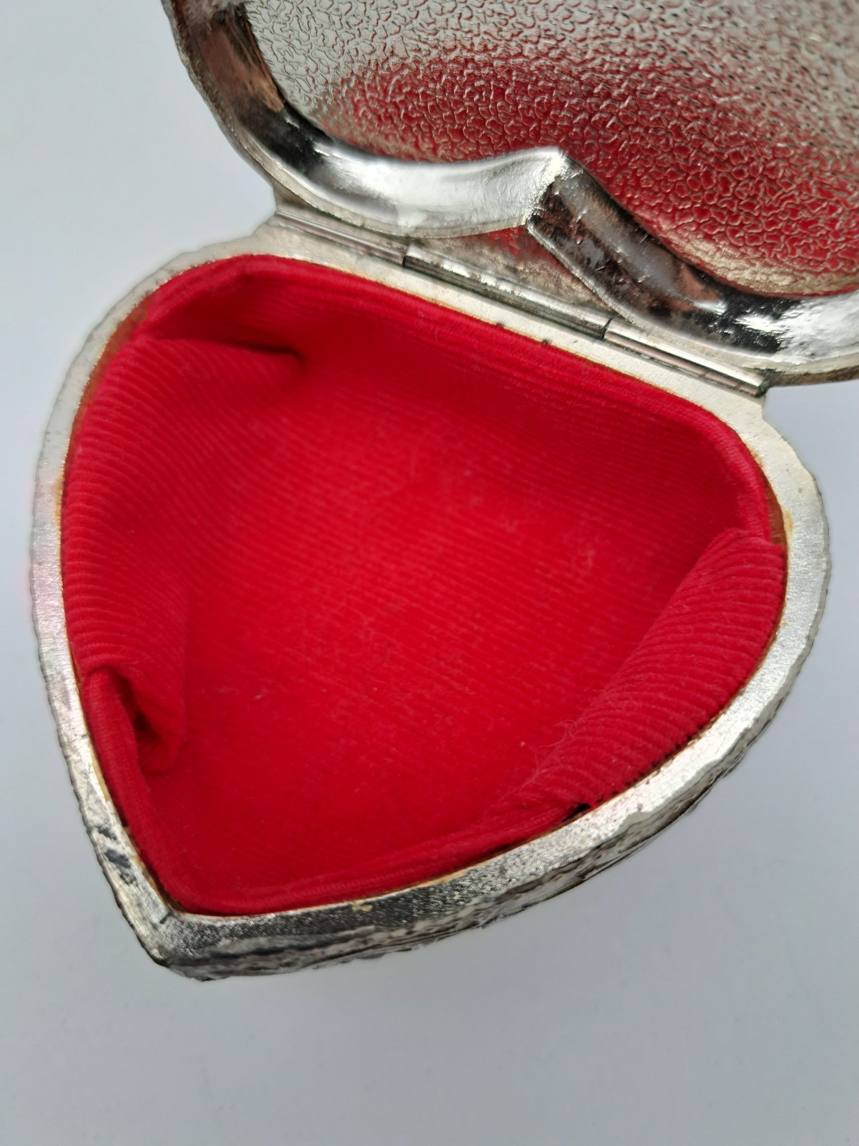Vintage Japanese Heart-Shaped Trinket Box - Red Enamel & Gold Floral Detail