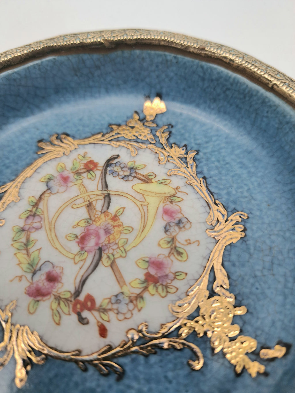 Vintage French Style Porcelain Bonbon Dish – Blue Crackle Glaze Mounted Footed Bowl