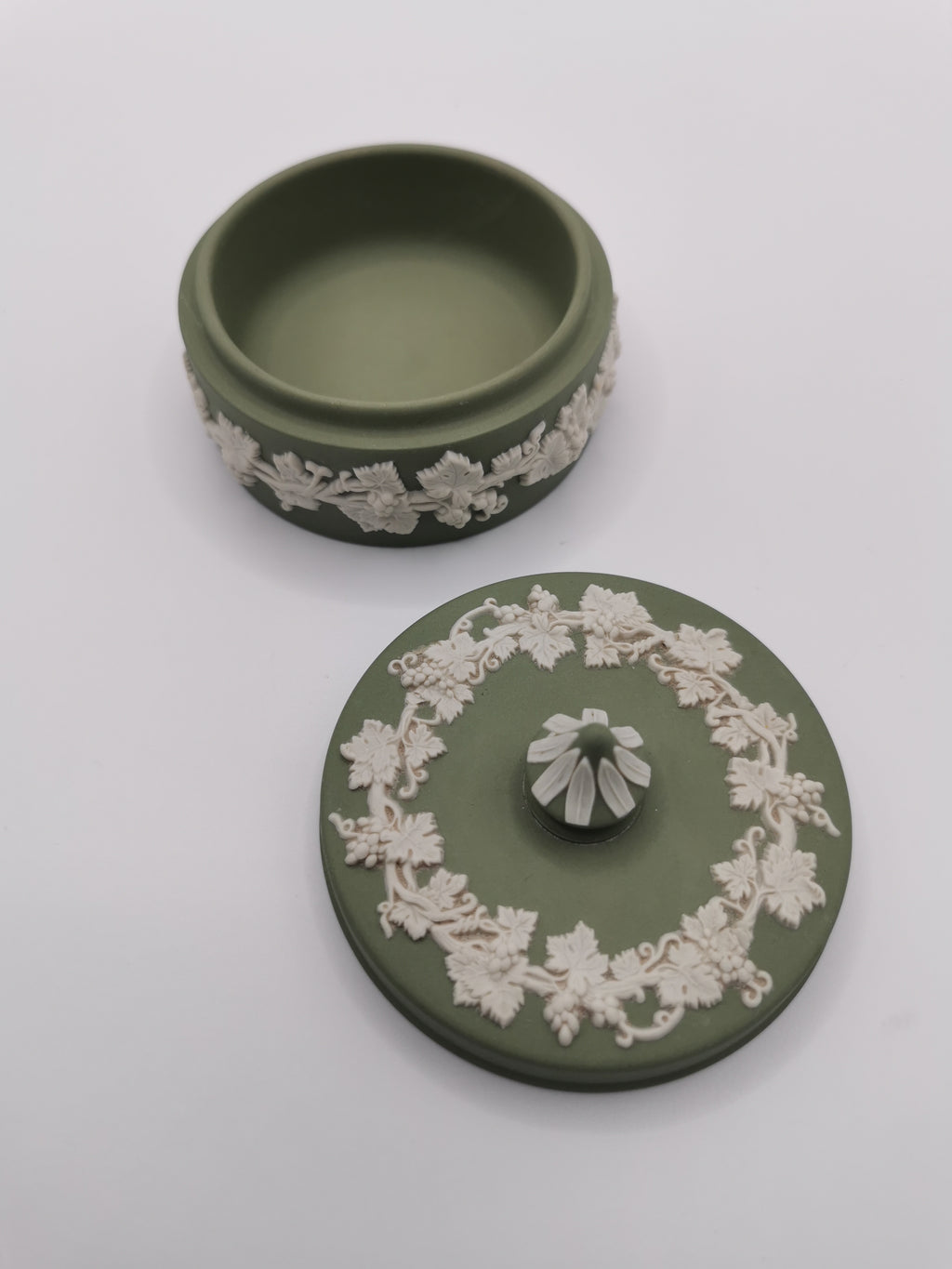 Vintage Wedgwood Sage Green Jasperware Small Round Grapevine Trinket Box