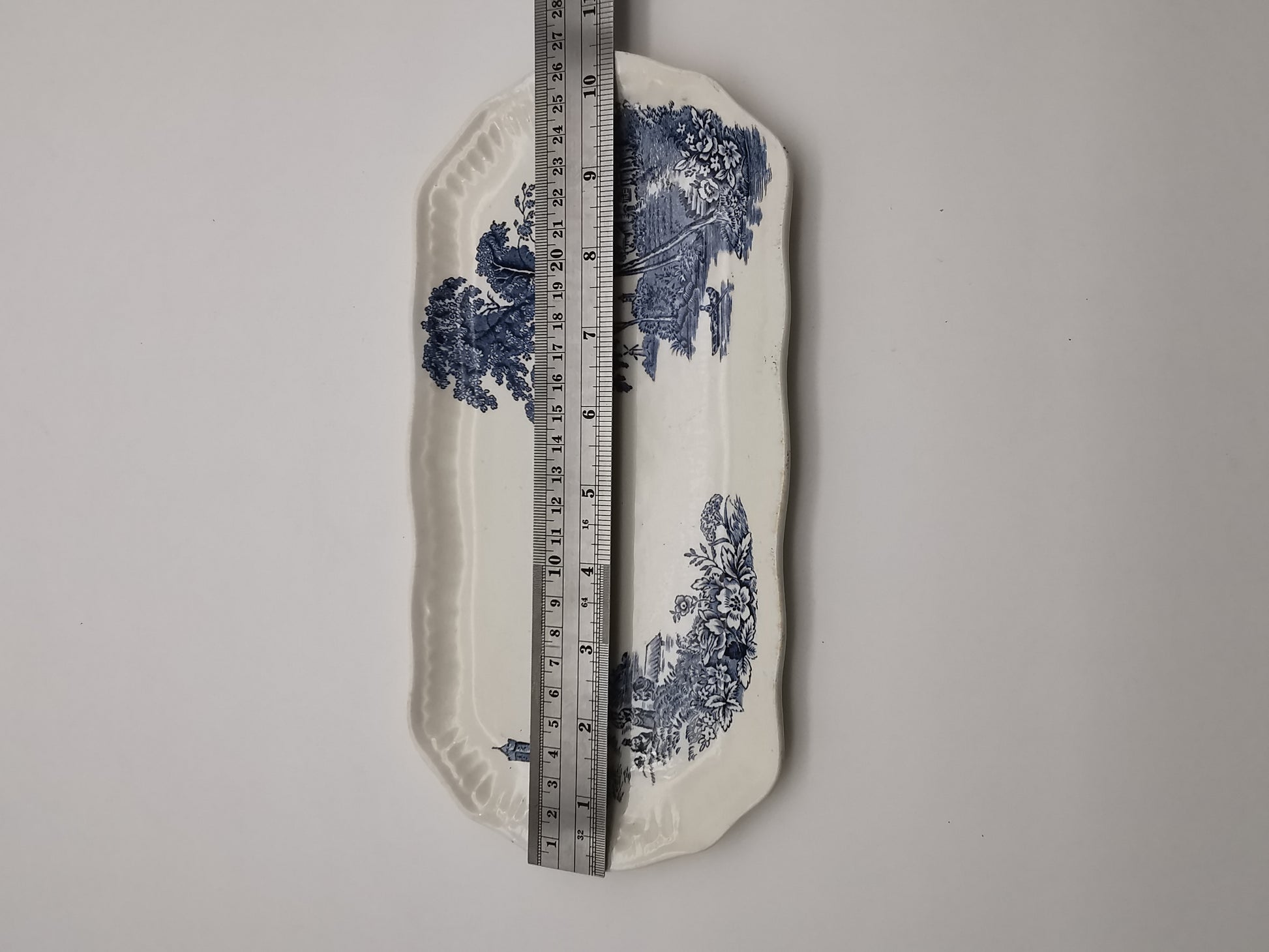 Swinnertons The Ferry pattern sandwich tray