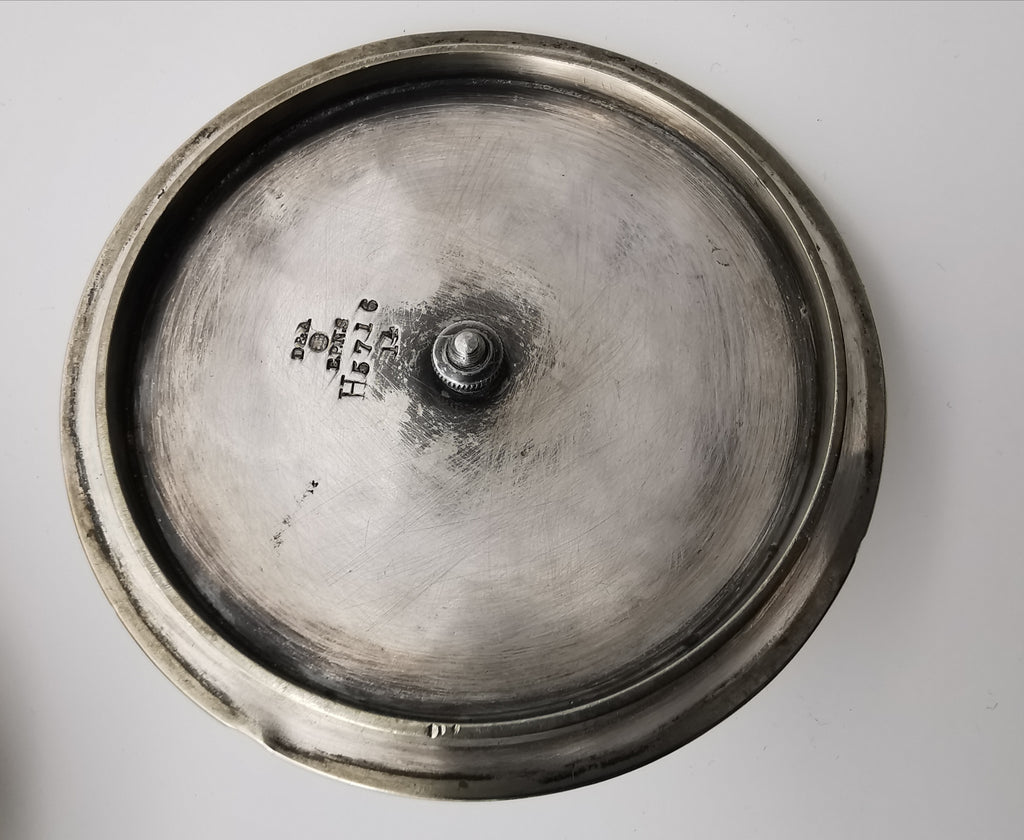 Antique Doulton Biscuit Barrel, Nankin pattern