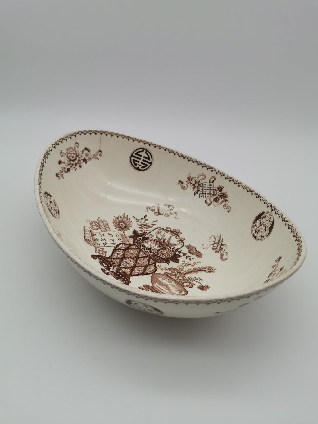 Antique 19th Century Wedgwood Aesthetic Movement Chinoiserie Boat-Shaped Oval Bowl