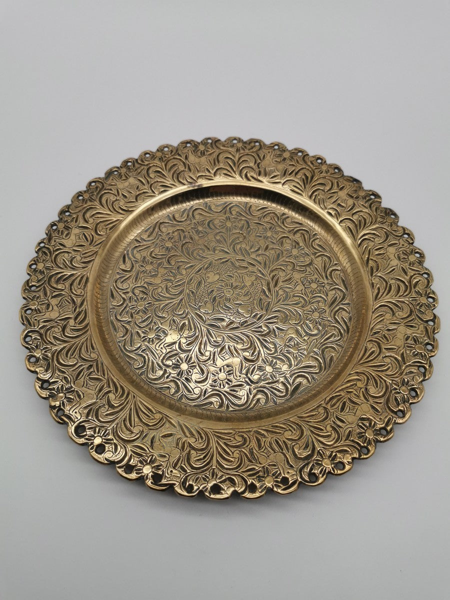 Ornate Brass Charger Plate – Hand-Engraved Floral Motif and Scalloped Edge Decor