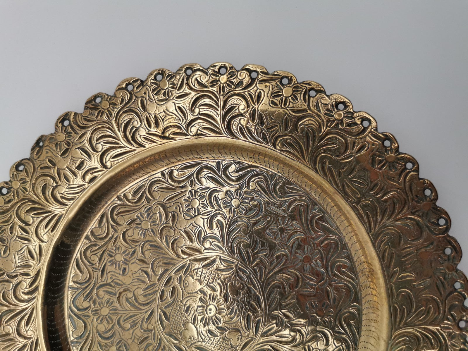 Ornate Brass Charger Plate – Hand-Engraved Floral Motif and Scalloped Edge Decor