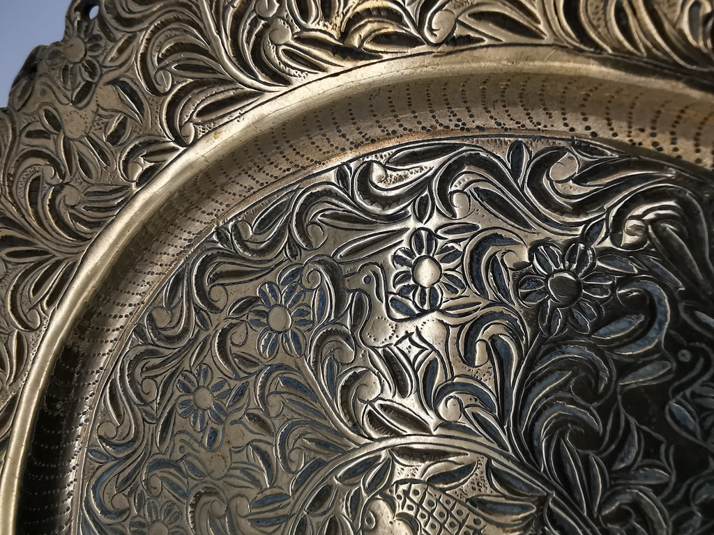 Ornate Brass Charger Plate – Hand-Engraved Floral Motif and Scalloped Edge Decor