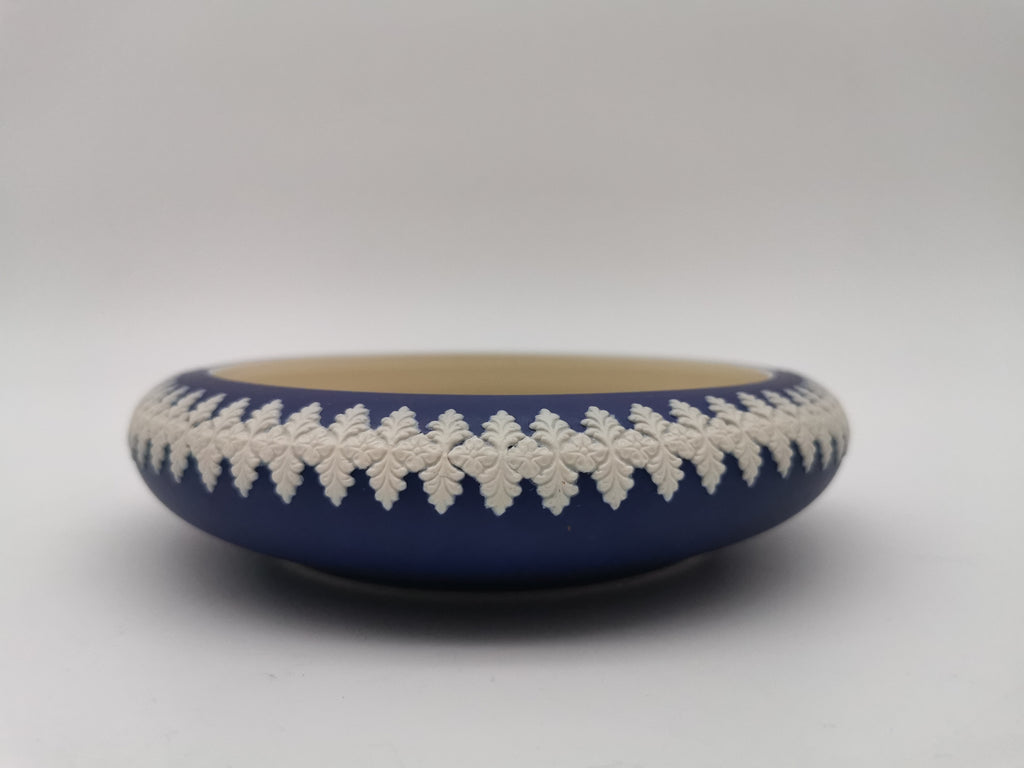Vintage Dudson Hanley Cobalt Blue Jasperware Bowl – Floral Leaf Relief Garland