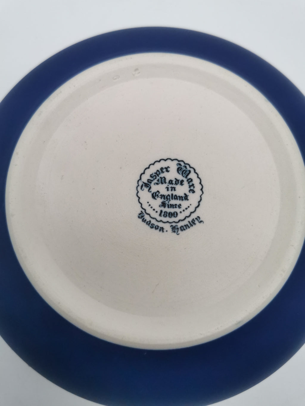 Vintage Dudson Hanley Cobalt Blue Jasperware Bowl – Floral Leaf Relief Garland