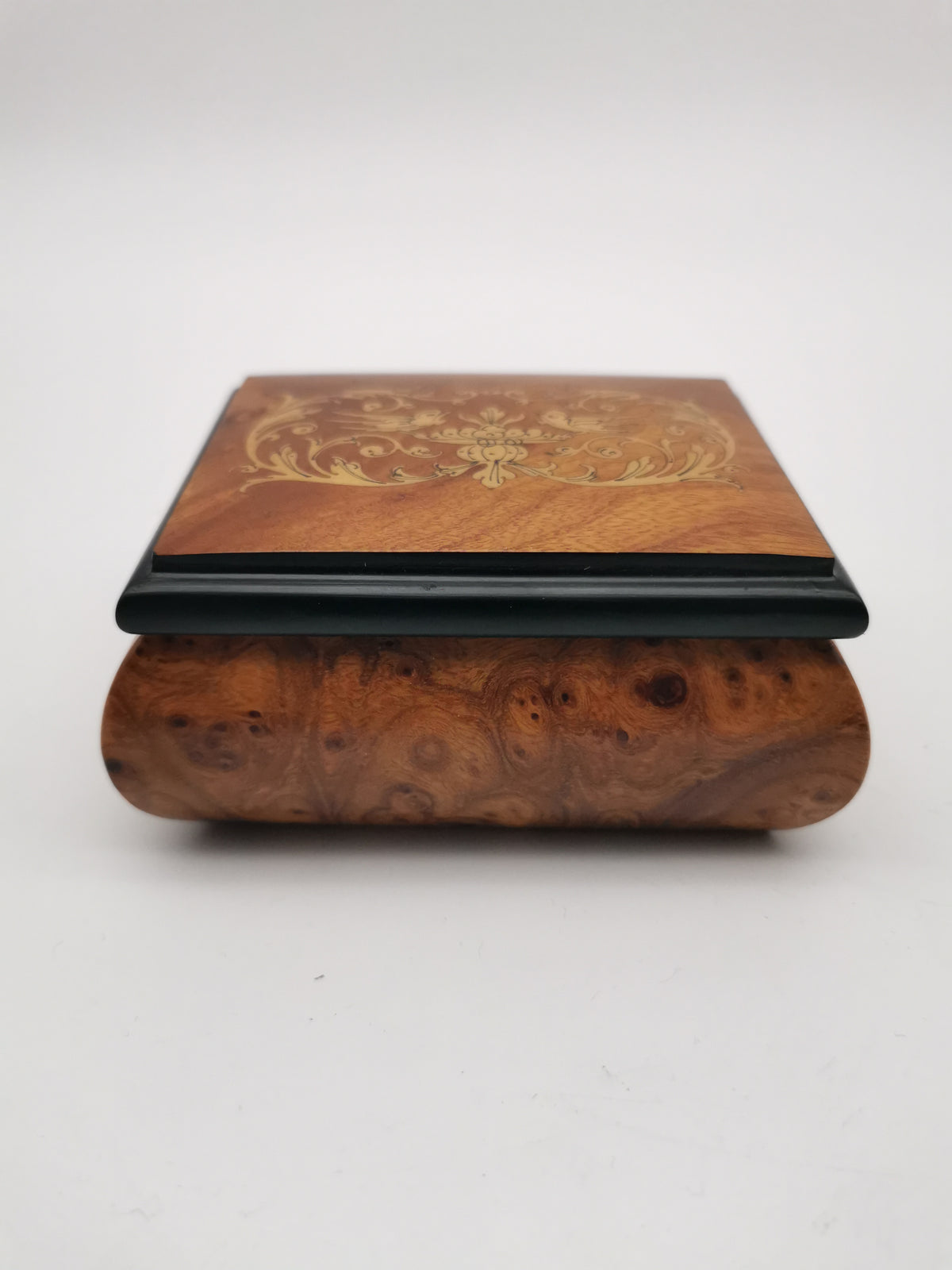 Vintage Italian Sorrento Olive Wood Inlaid Jewelry Box – Matte Birds Marquetry