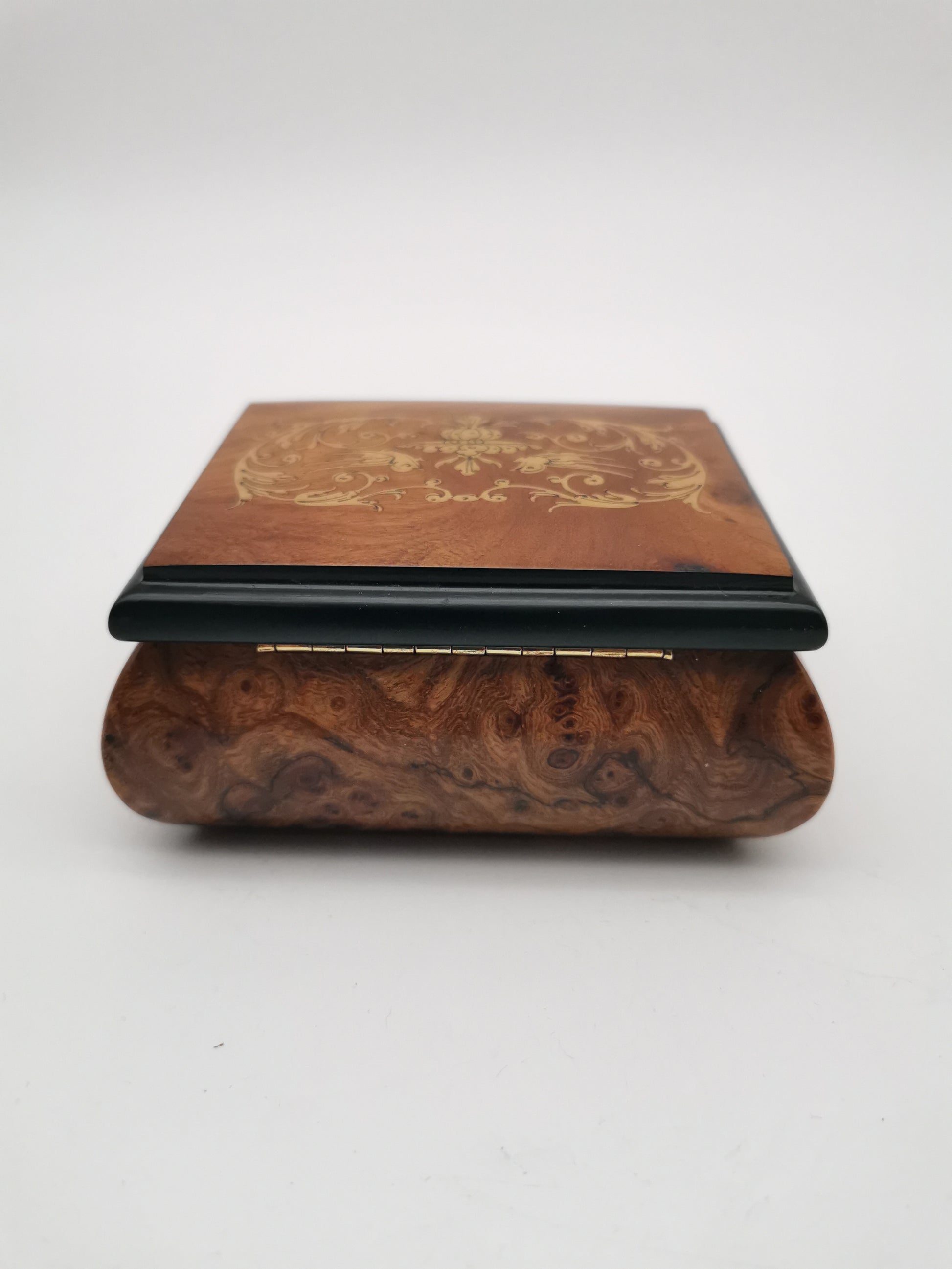 Vintage Italian Sorrento Olive Wood Inlaid Jewelry Box – Matte Birds Marquetry