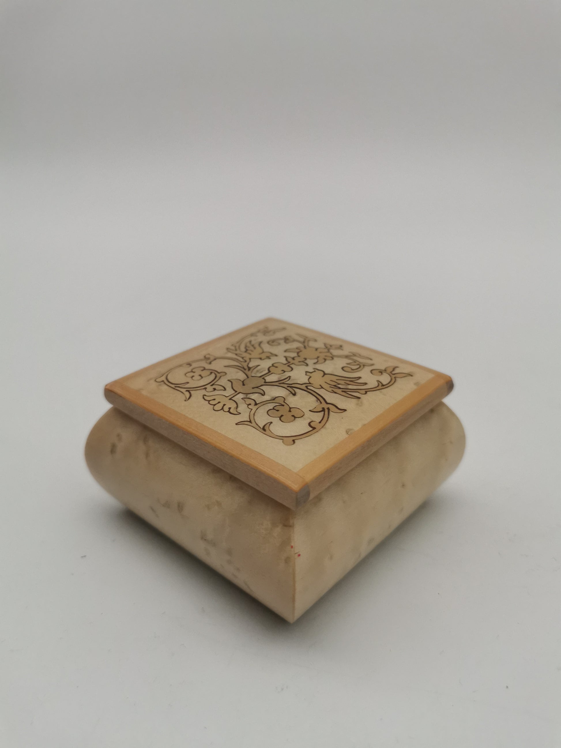 Vintage Italian Sorrento Inlaid Wood Trinket Ring Box