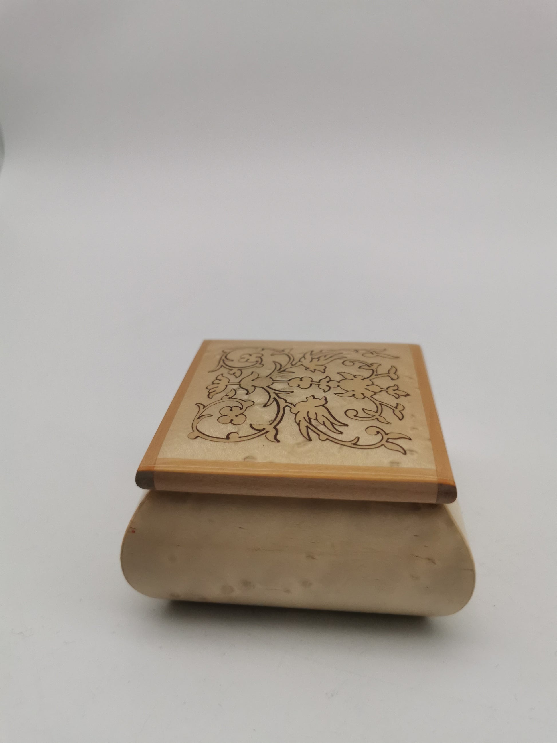 Vintage Italian Sorrento Inlaid Wood Trinket Ring Box