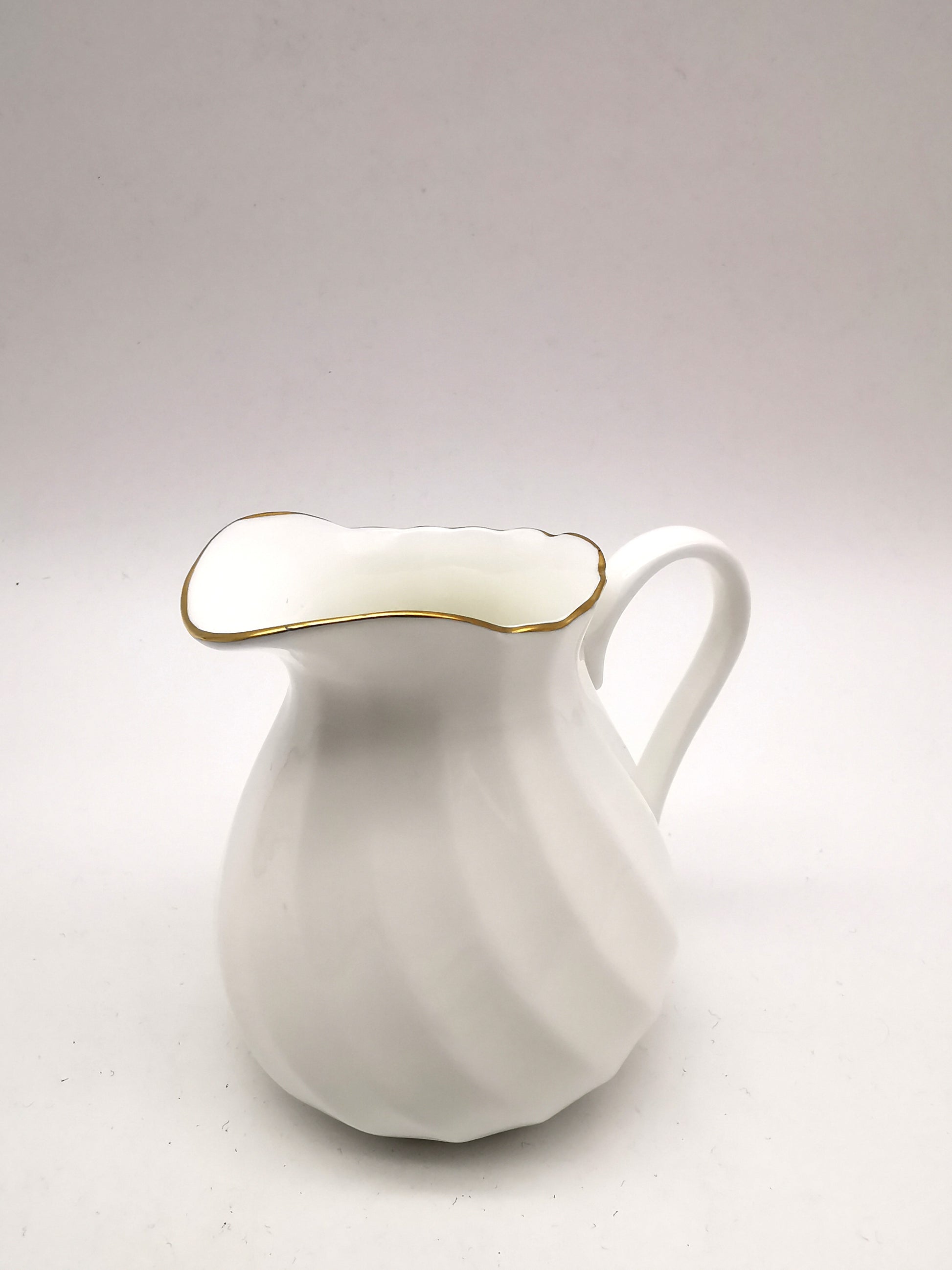 Wedgwood "Gold Chelsea" Bone China Milk Jug – Vintage Spiral Fluted Creamer Pitcher