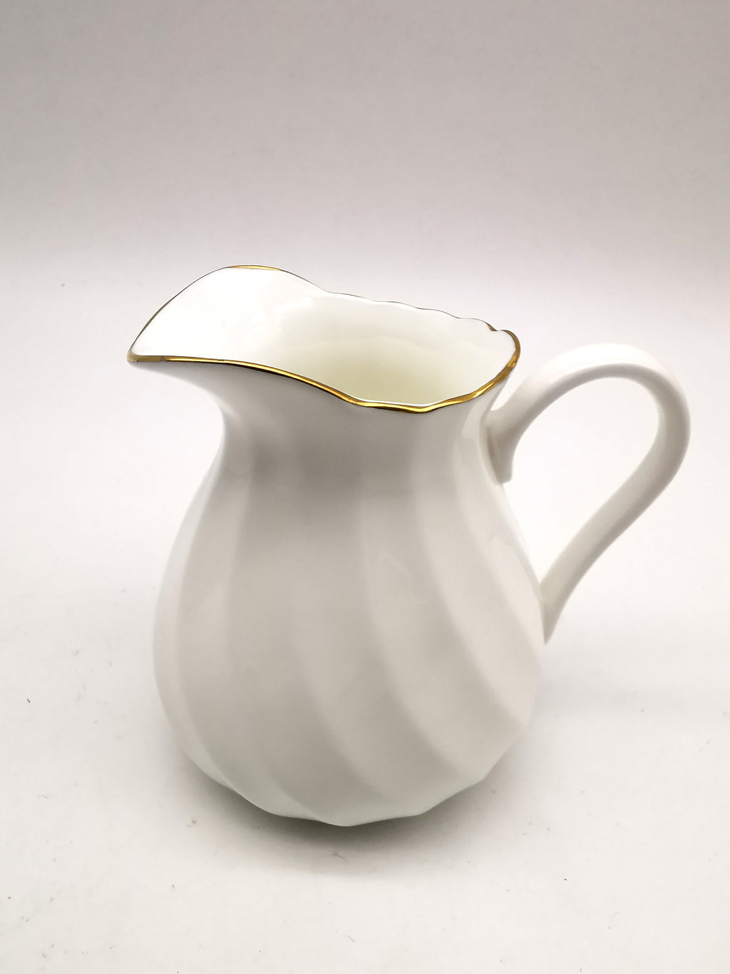 Wedgwood "Gold Chelsea" Bone China Milk Jug – Vintage Spiral Fluted Creamer Pitcher