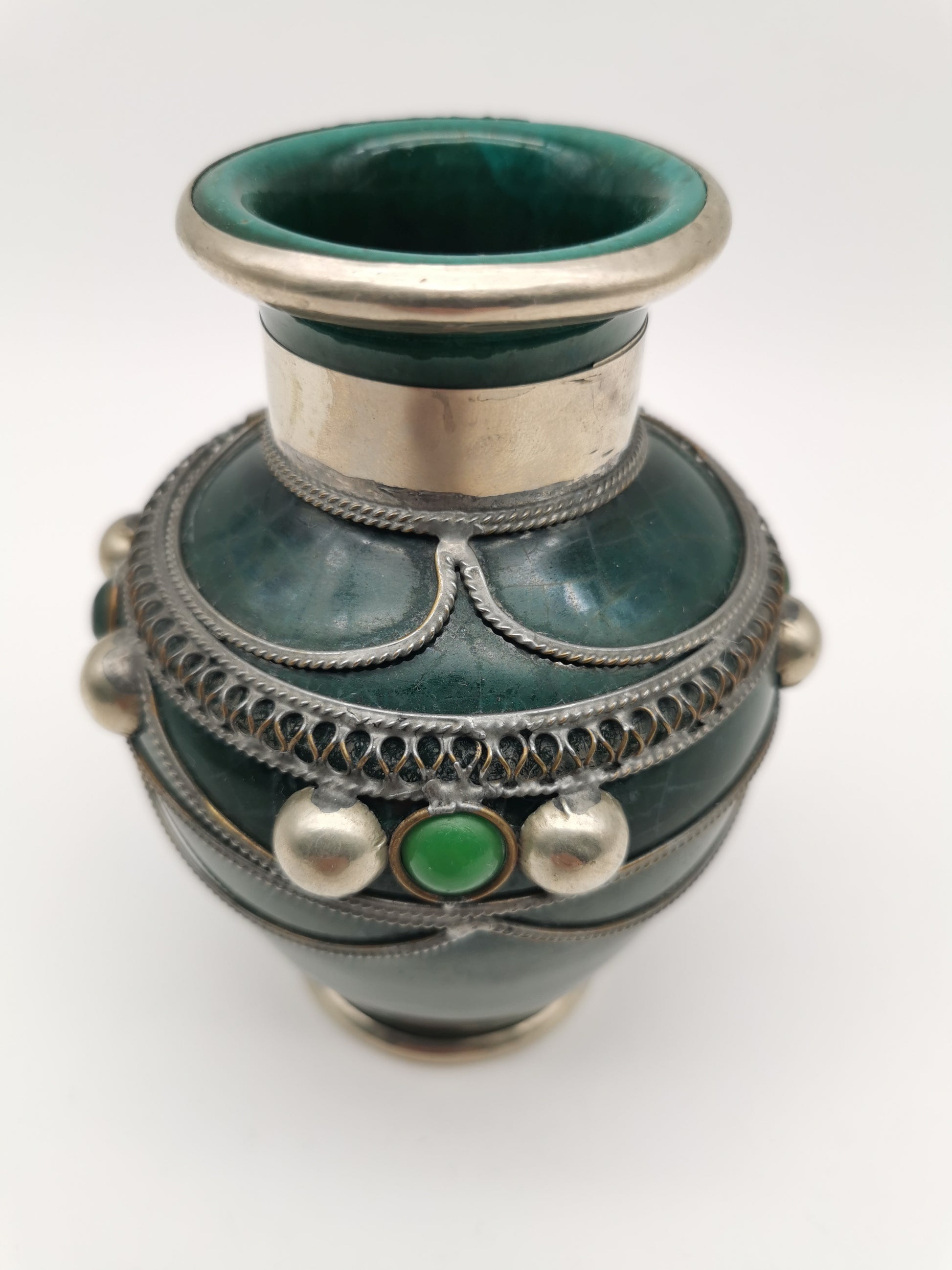 Vintage Moroccan Safi Pottery Vase – Emerald Green with Hand-Applied Metal Filigree and Cabochons