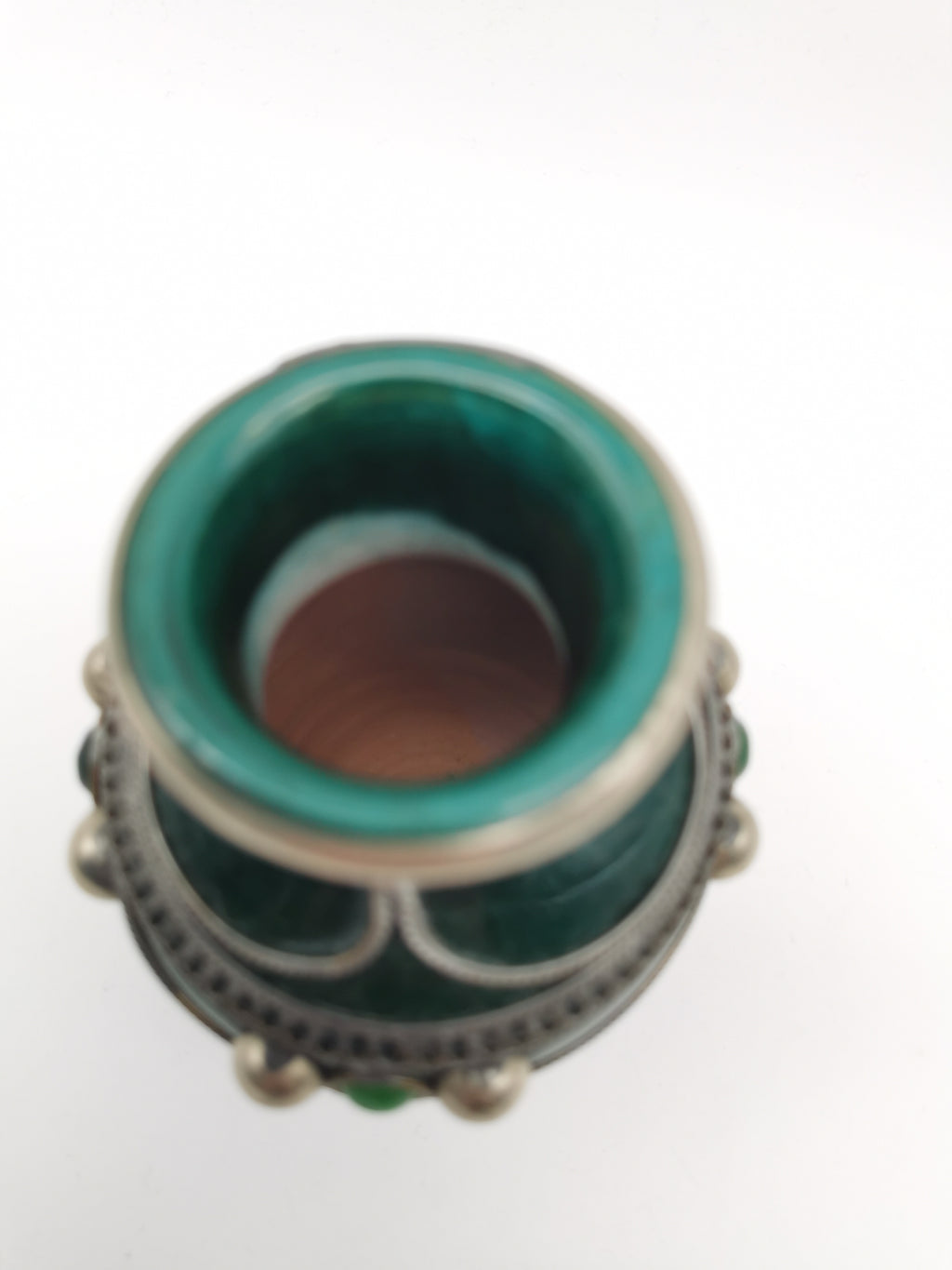 Vintage Moroccan Safi Pottery Vase – Emerald Green with Hand-Applied Metal Filigree and Cabochons