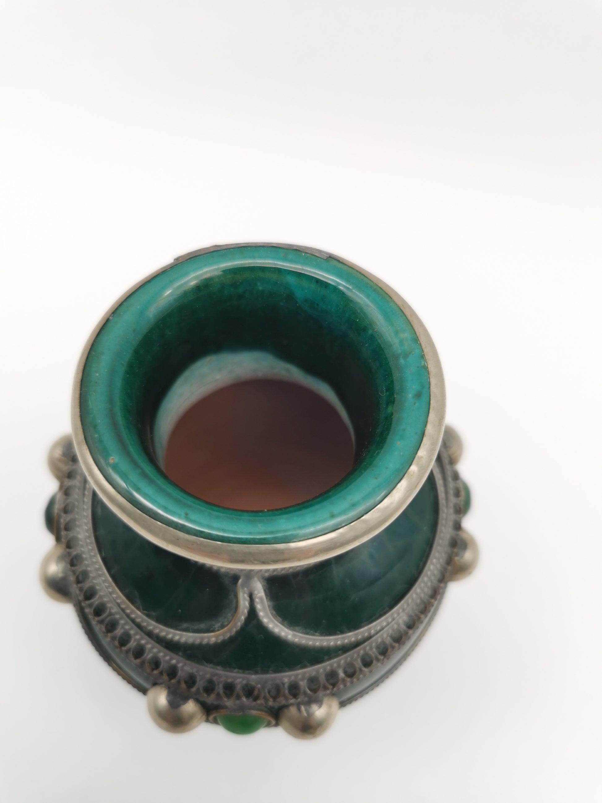 Vintage Moroccan Safi Pottery Vase – Emerald Green with Hand-Applied Metal Filigree and Cabochons