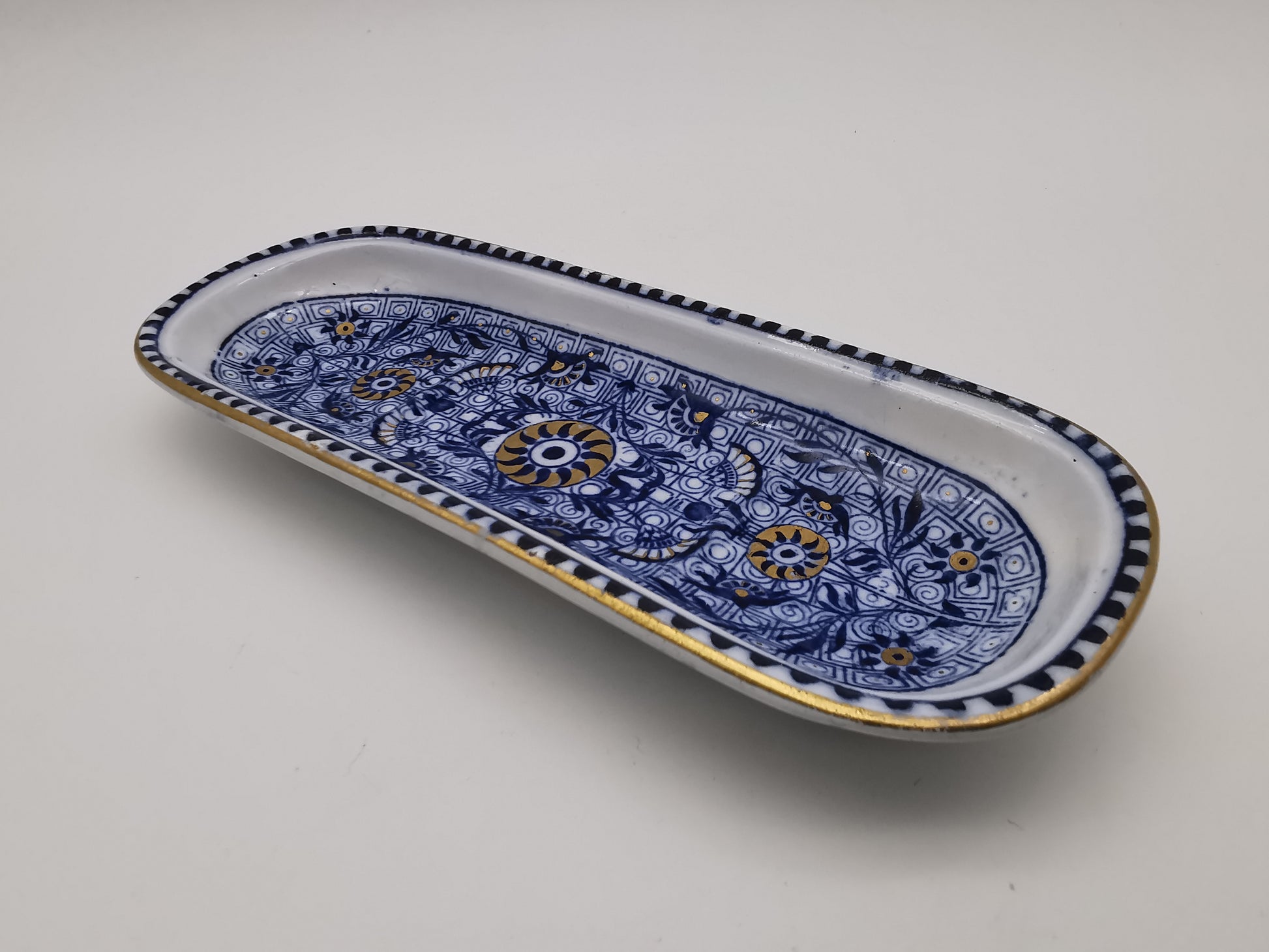 Antique Wedgwood White Ironstone Toothbrush / Razor Tray, dated 1882