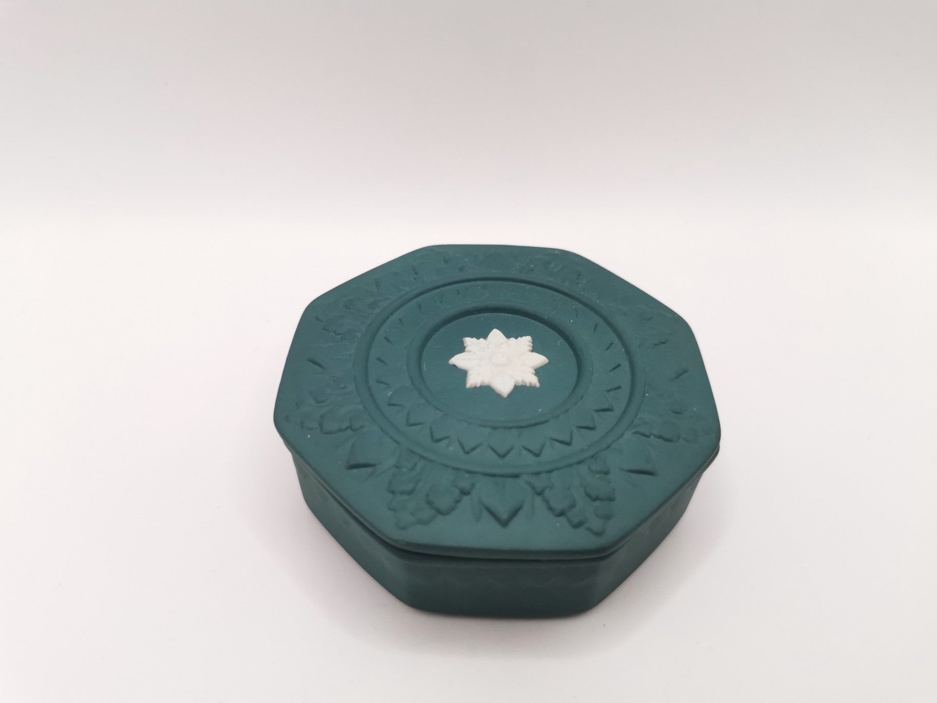 Vintage Wedgwood Teal Green Jasperware Octagonal Trinket Box (c. 1984–1989)
