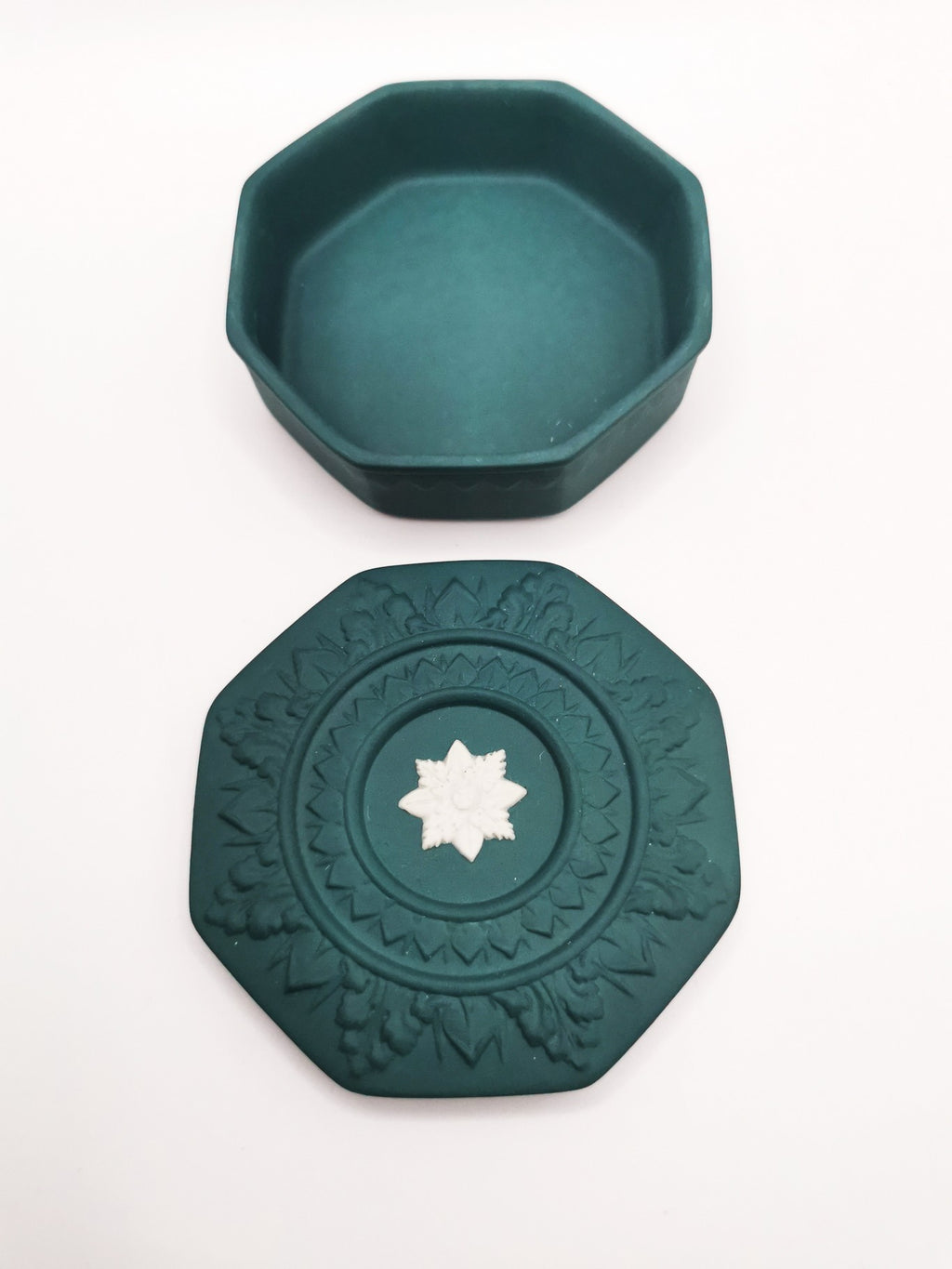 Vintage Wedgwood Teal Green Jasperware Octagonal Trinket Box (c. 1984–1989)