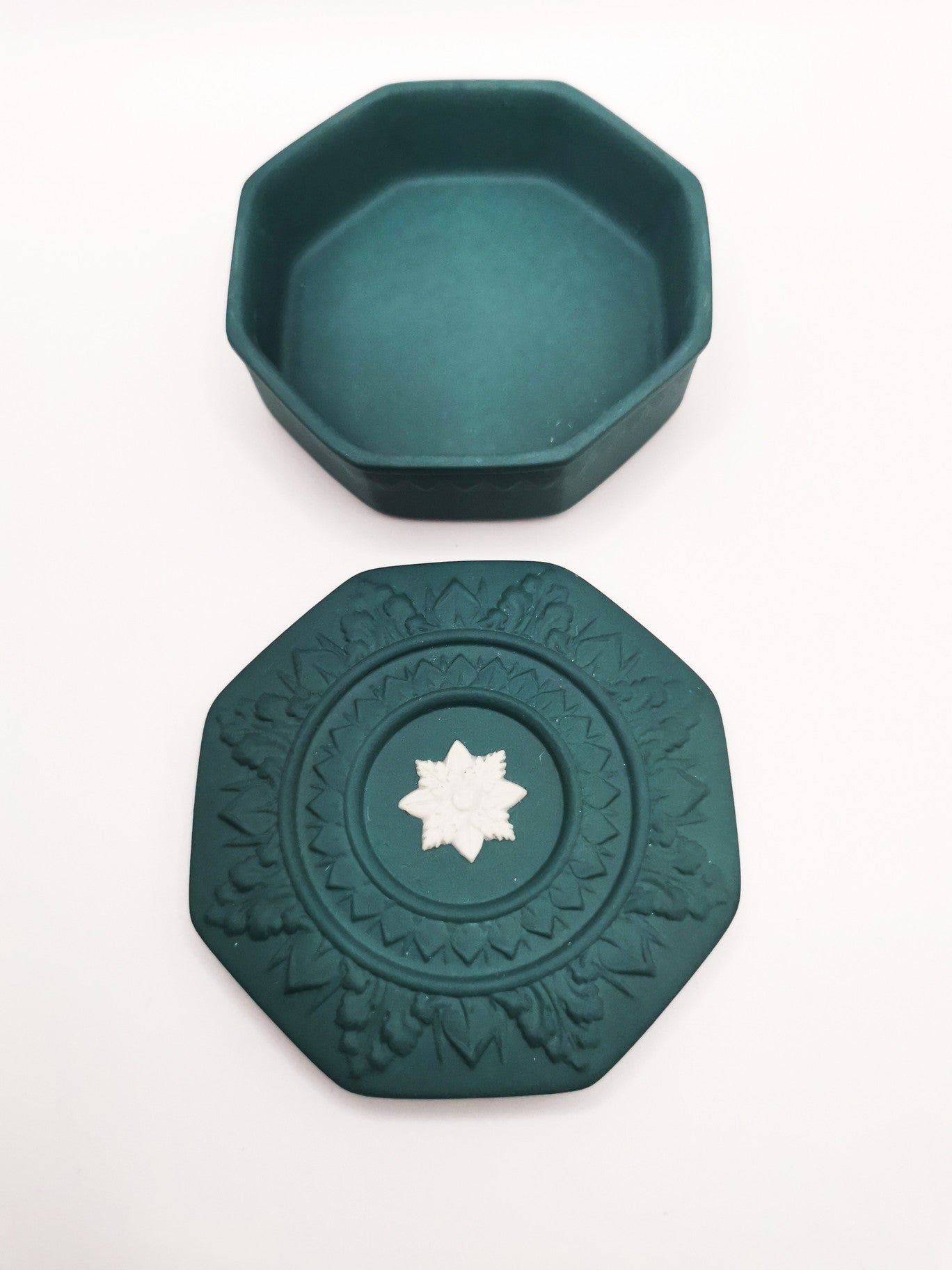 Vintage Wedgwood Teal Green Jasperware Octagonal Trinket Box (c. 1984–1989)