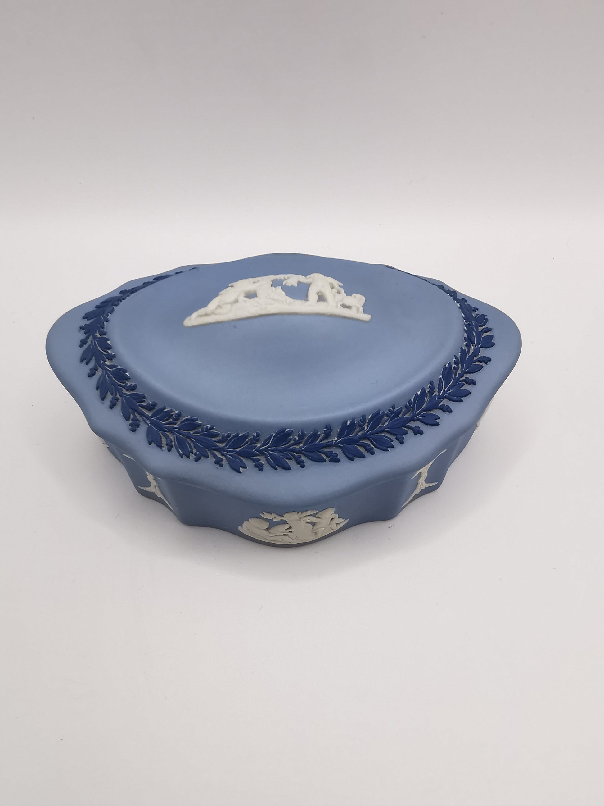 Vintage Wedgwood Tri-Colour Jasperware Scalloped Oval Trinket Box