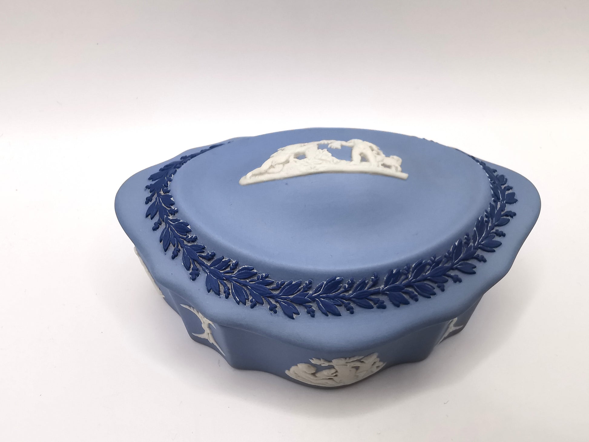 Vintage Wedgwood Tri-Colour Jasperware Scalloped Oval Trinket Box