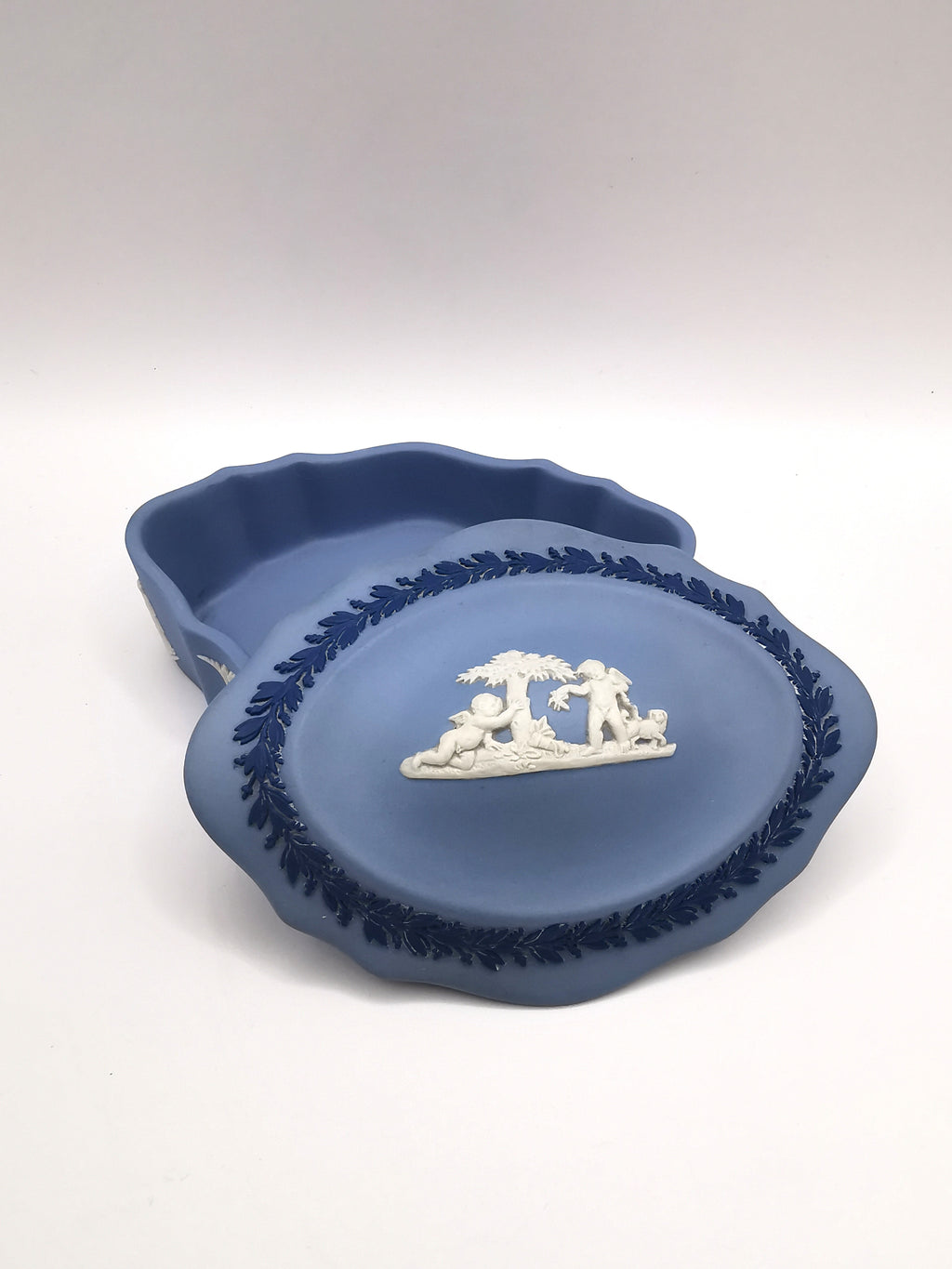 Vintage Wedgwood Tri-Colour Jasperware Scalloped Oval Trinket Box