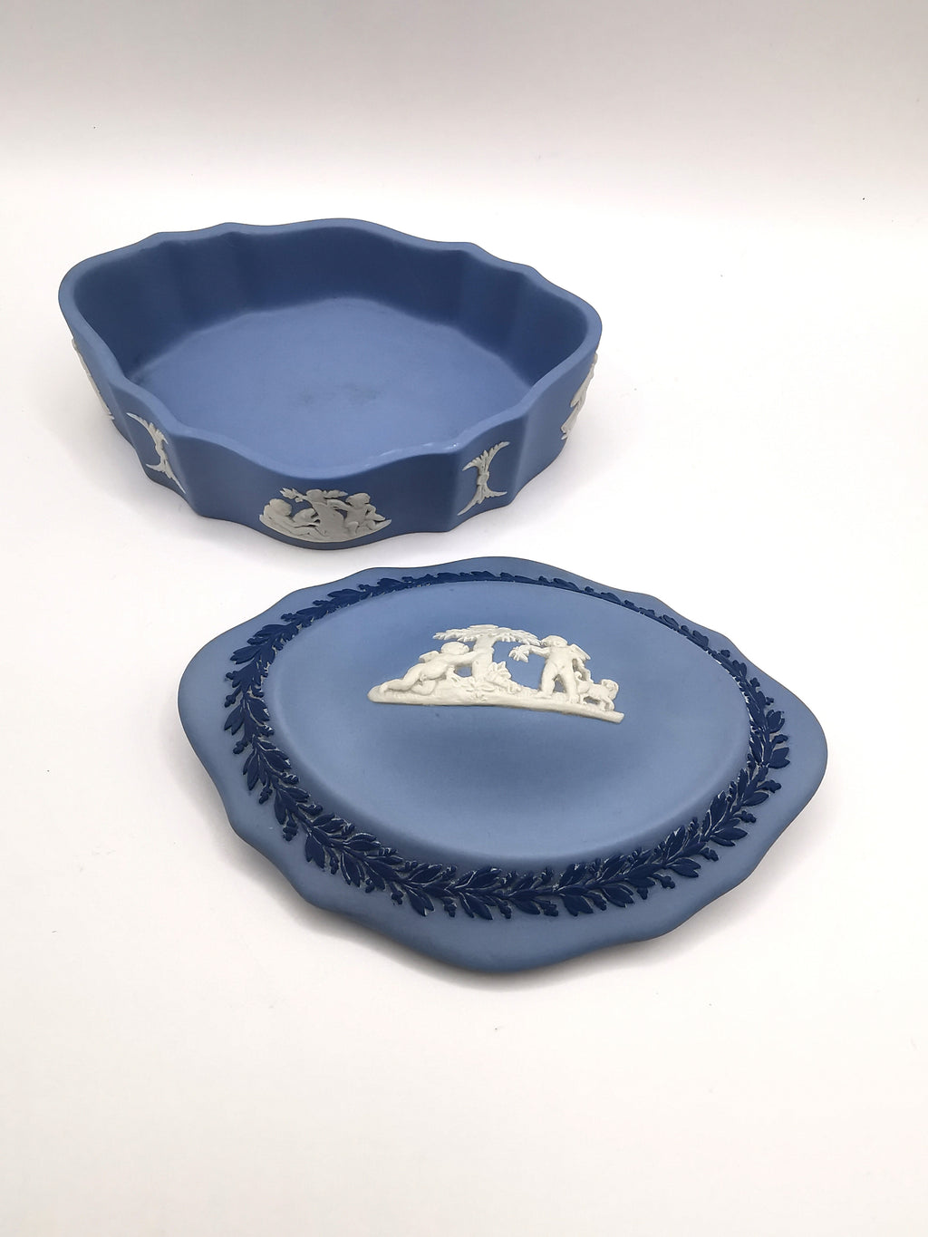 Vintage Wedgwood Tri-Colour Jasperware Scalloped Oval Trinket Box