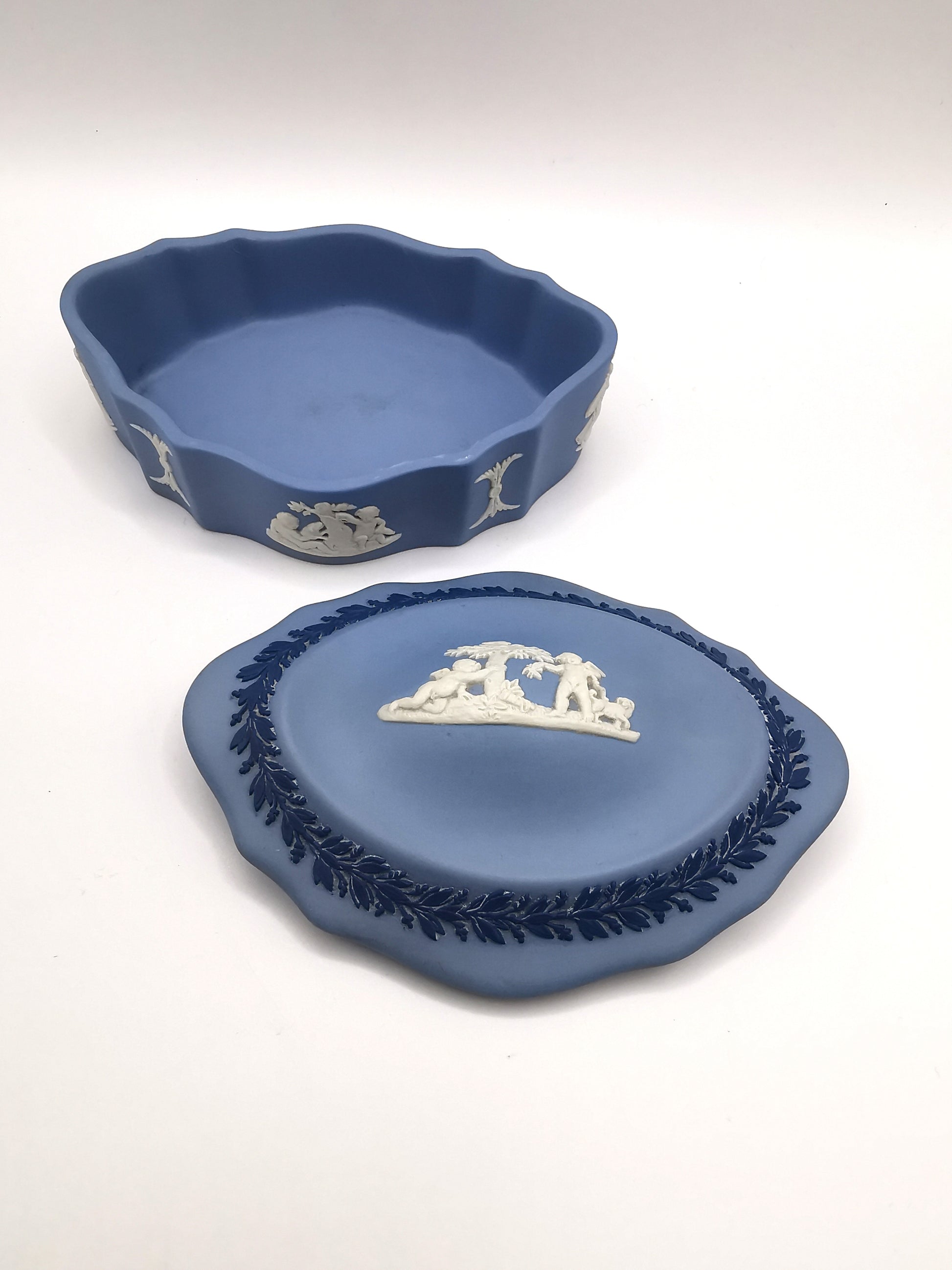 Vintage Wedgwood Tri-Colour Jasperware Scalloped Oval Trinket Box