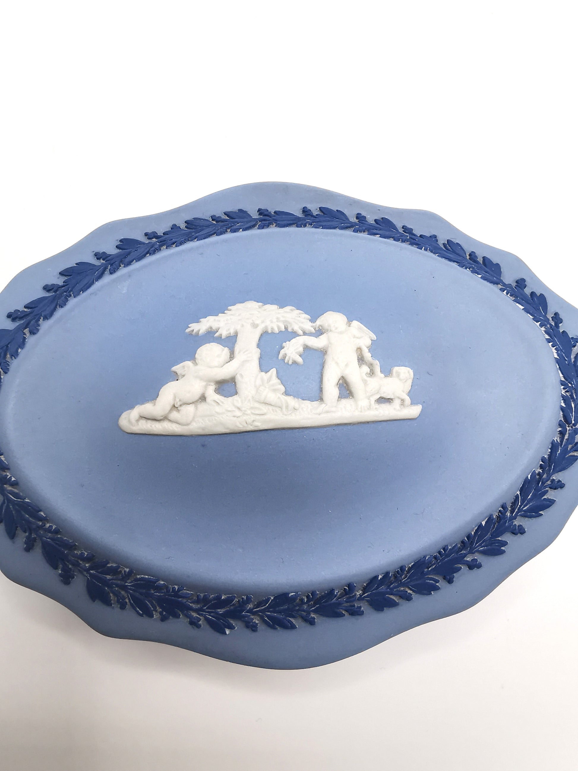 Vintage Wedgwood Tri-Colour Jasperware Scalloped Oval Trinket Box