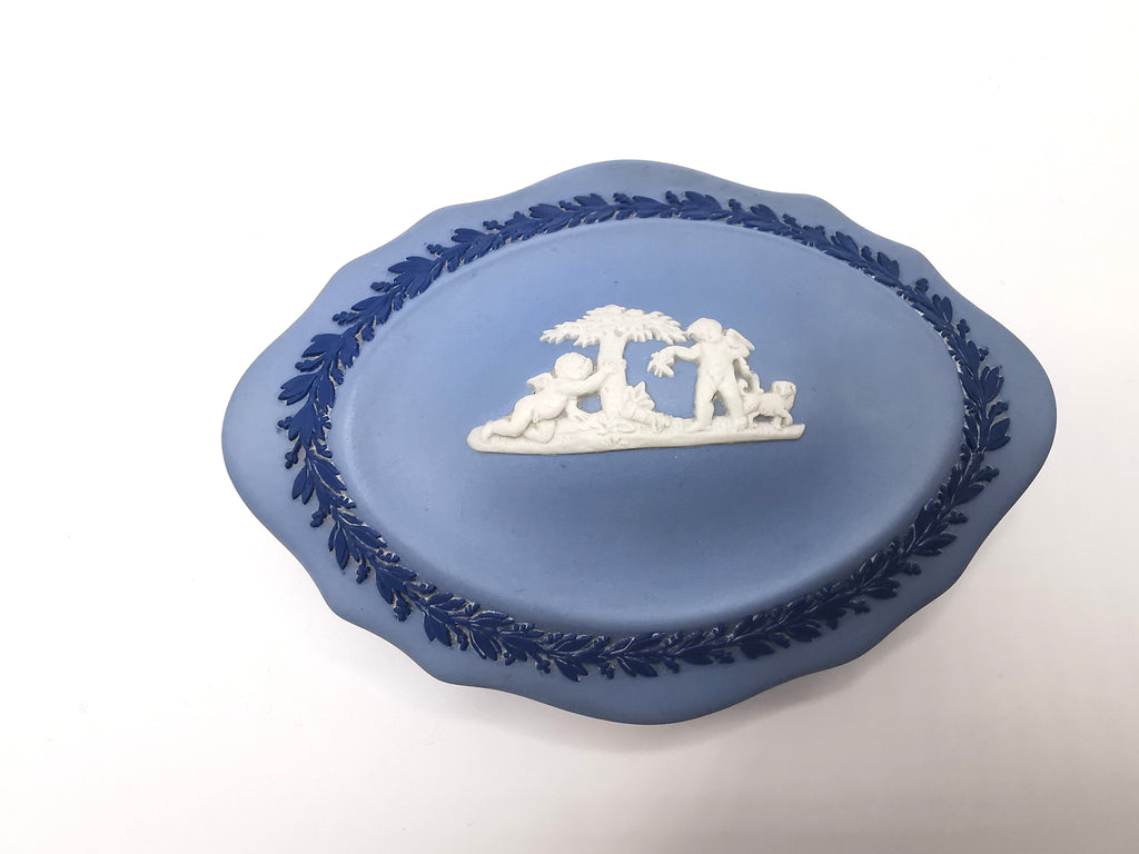 Vintage Wedgwood Tri-Colour Jasperware Scalloped Oval Trinket Box