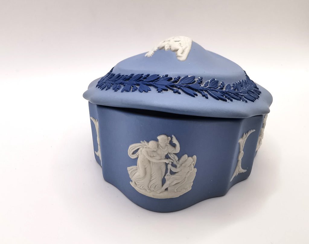 Vintage Wedgwood Tri-Colour Jasperware Scalloped Oval Trinket Box