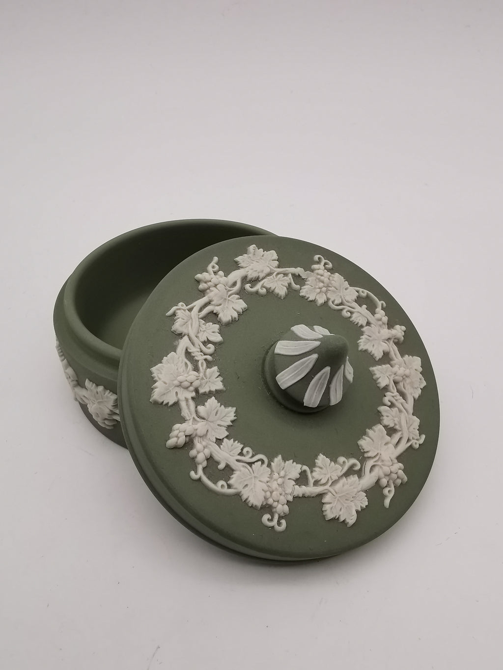 Vintage Wedgwood Sage Green Jasperware Small Round Grapevine Trinket Box