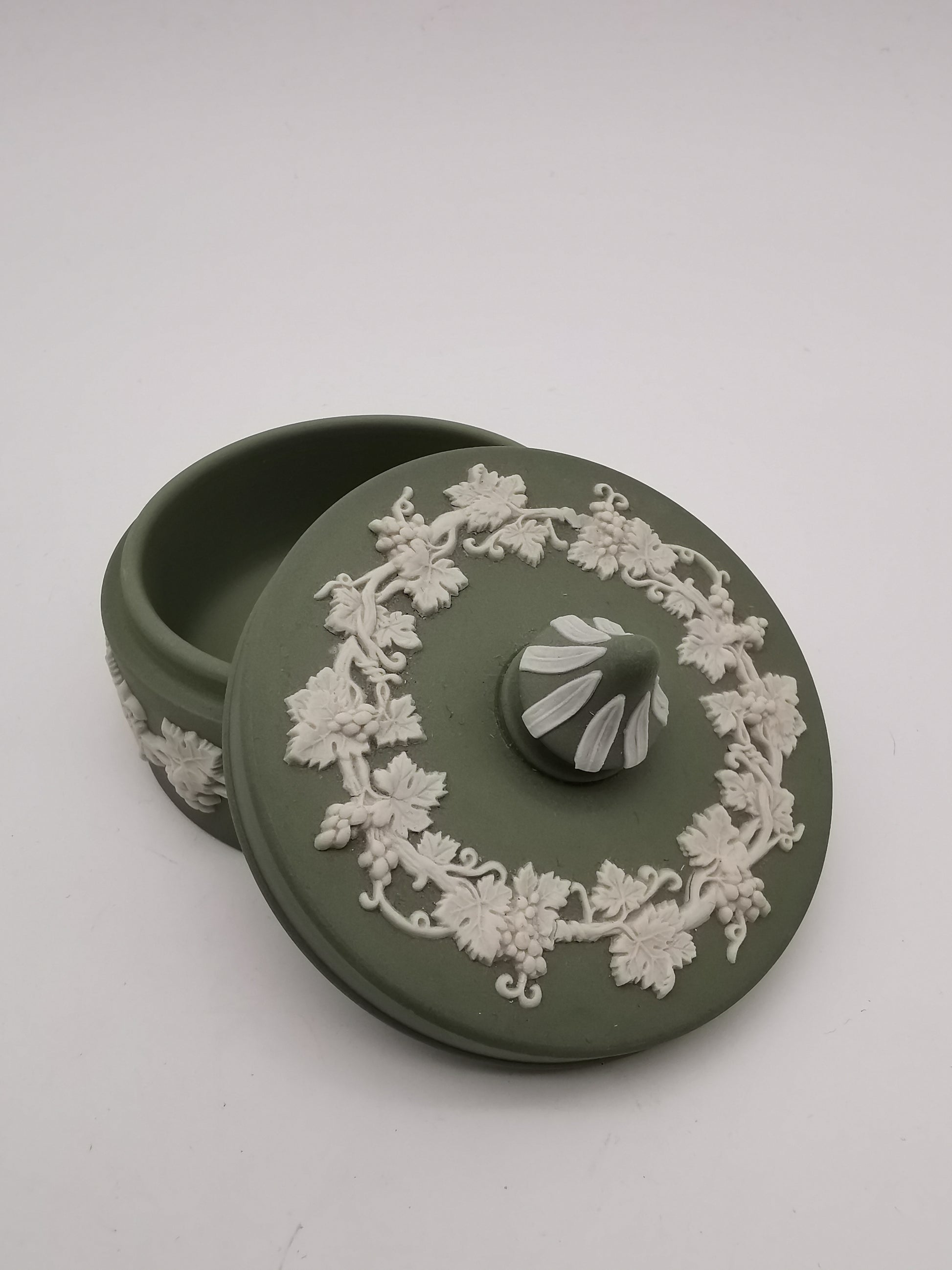 Vintage Wedgwood Sage Green Jasperware Small Round Grapevine Trinket Box