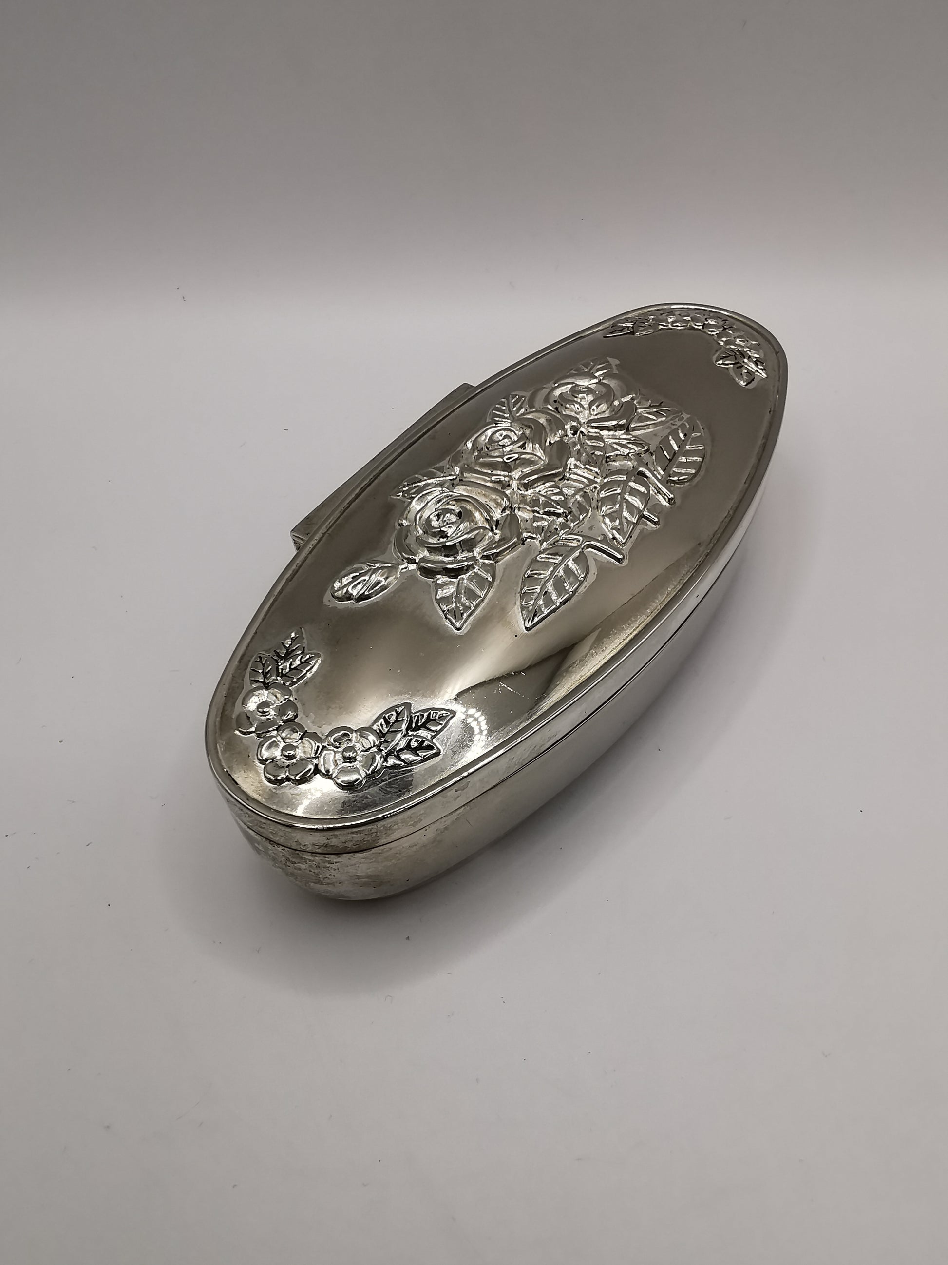 Vintage Silver-Plated Footed Rose Decor Oval Trinket Box