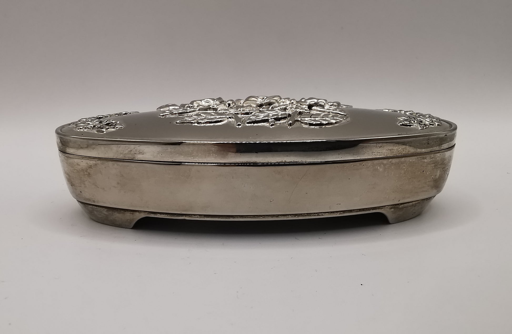 Vintage Silver-Plated Footed Rose Decor Oval Trinket Box