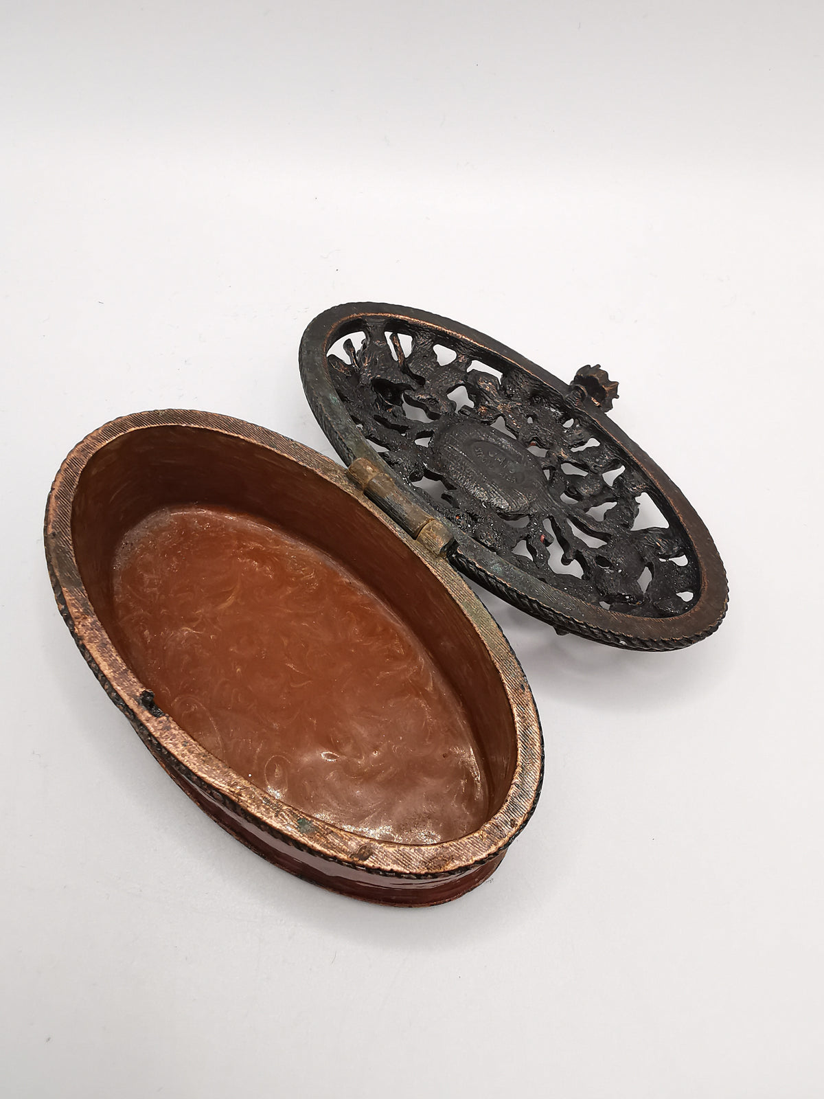 Vintage Jay Strongwater Enameled Botanical Bee Oval Trinket Box with Goldstone & Swarovski Crystals