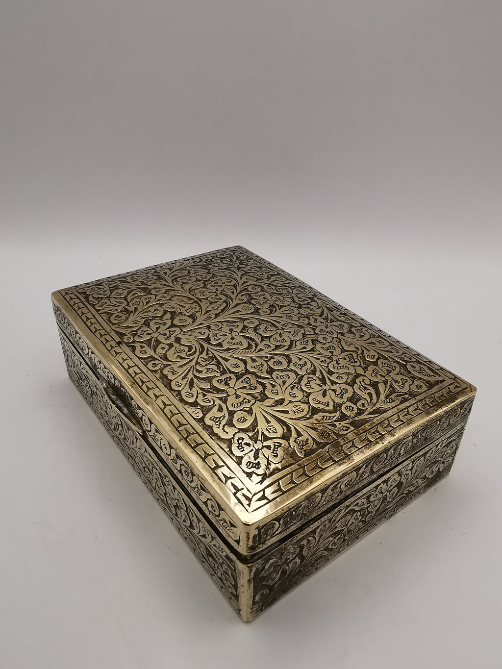Antique/Vintage British India Hand-Engraved Wood-Lined Brass Trinket Box  1920s/1930s