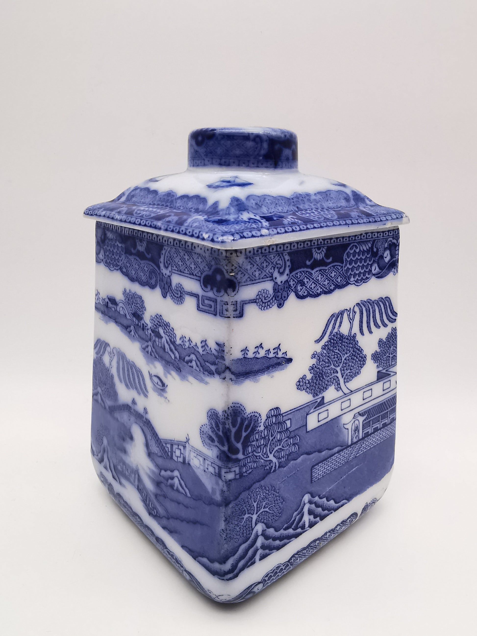 Ringtons Blue Willow Ceramic Tea Caddy / Biscuit Jar "Two Temples" Pattern