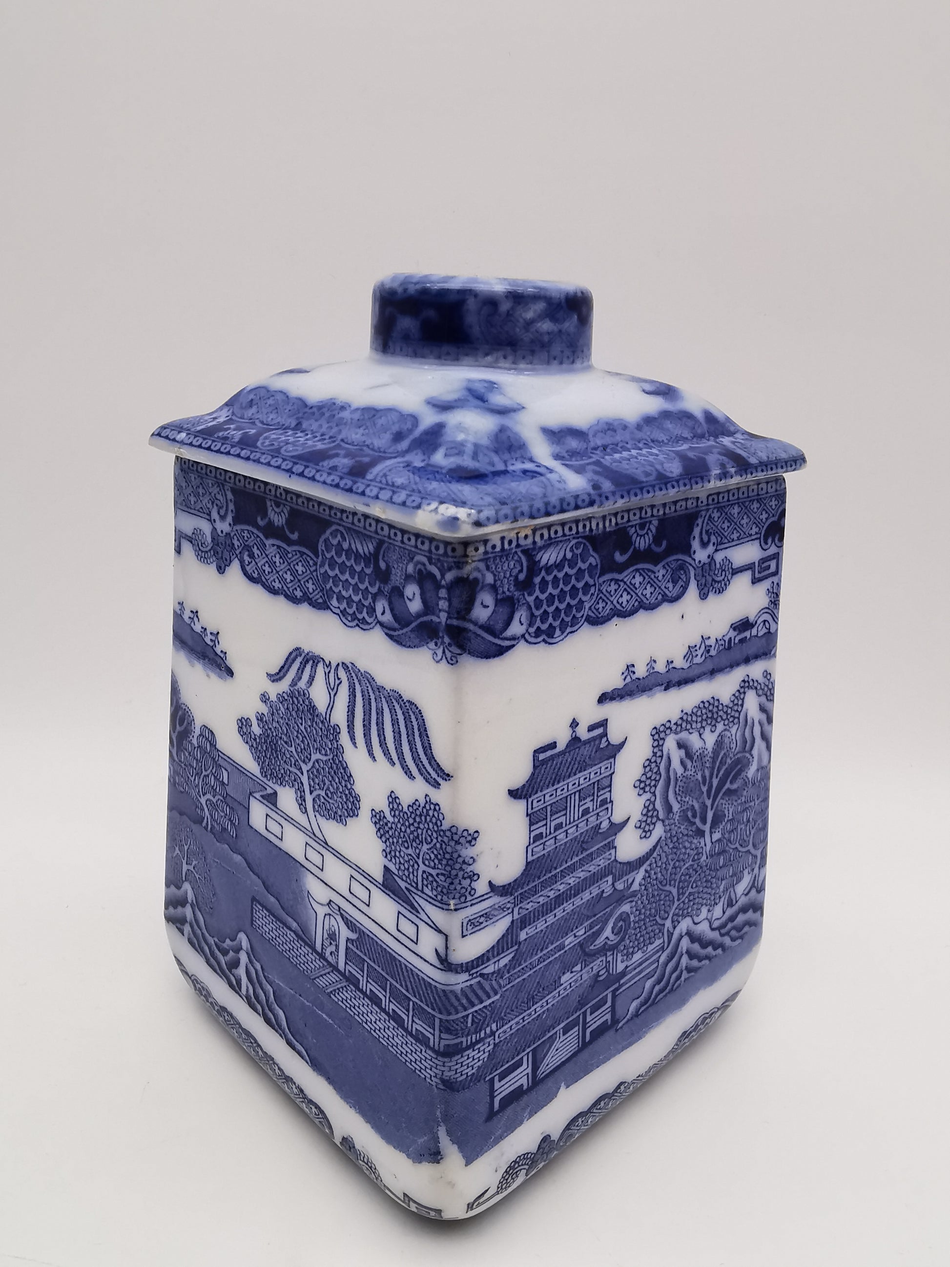 Ringtons Blue Willow Ceramic Tea Caddy / Biscuit Jar "Two Temples" Pattern