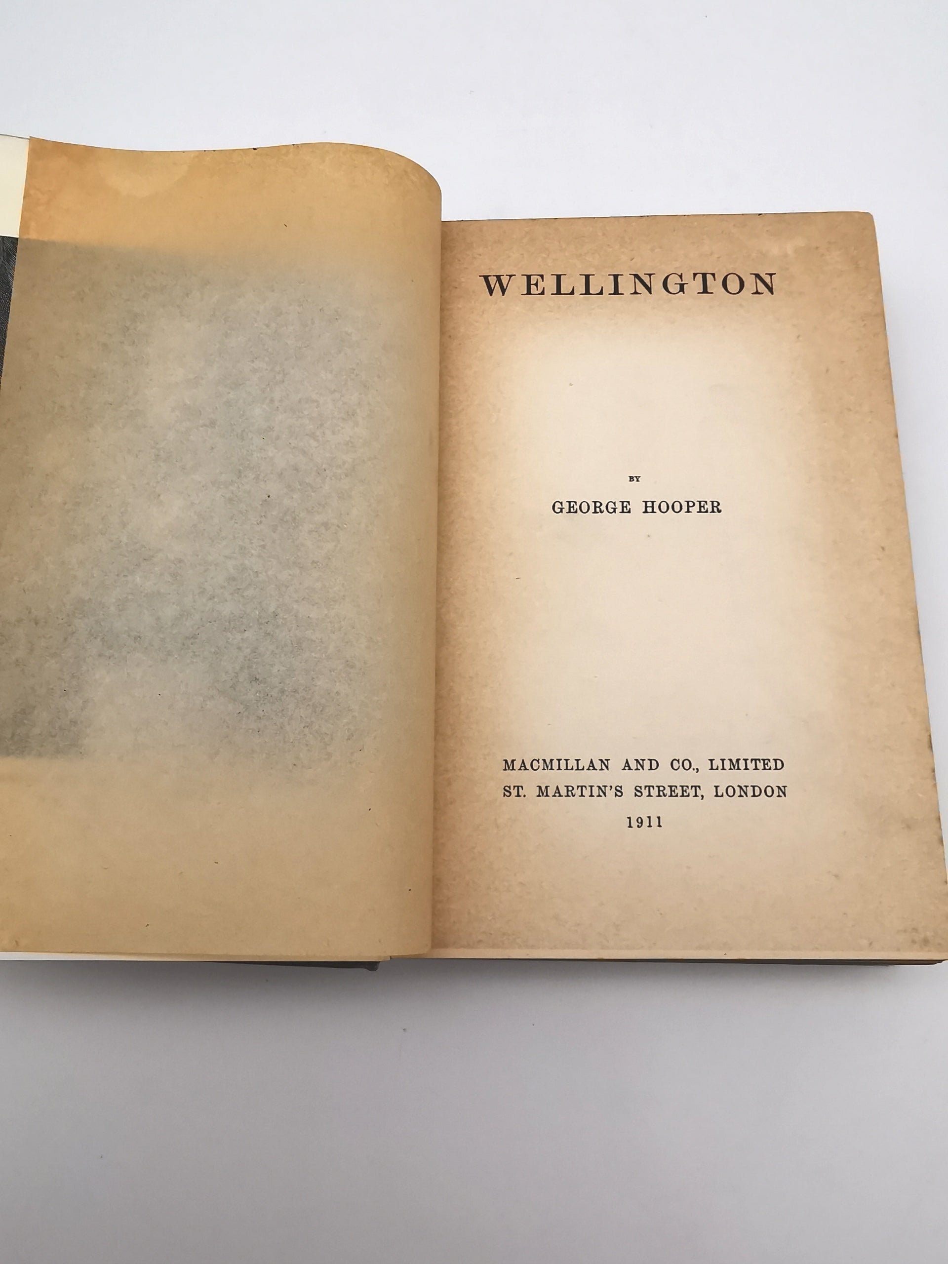 Antique Edwardian 1911 Wellington Biography by George Hooper – Macmillan Pictorial Cloth Edition with Turner Plates and 1919 Prize Plate