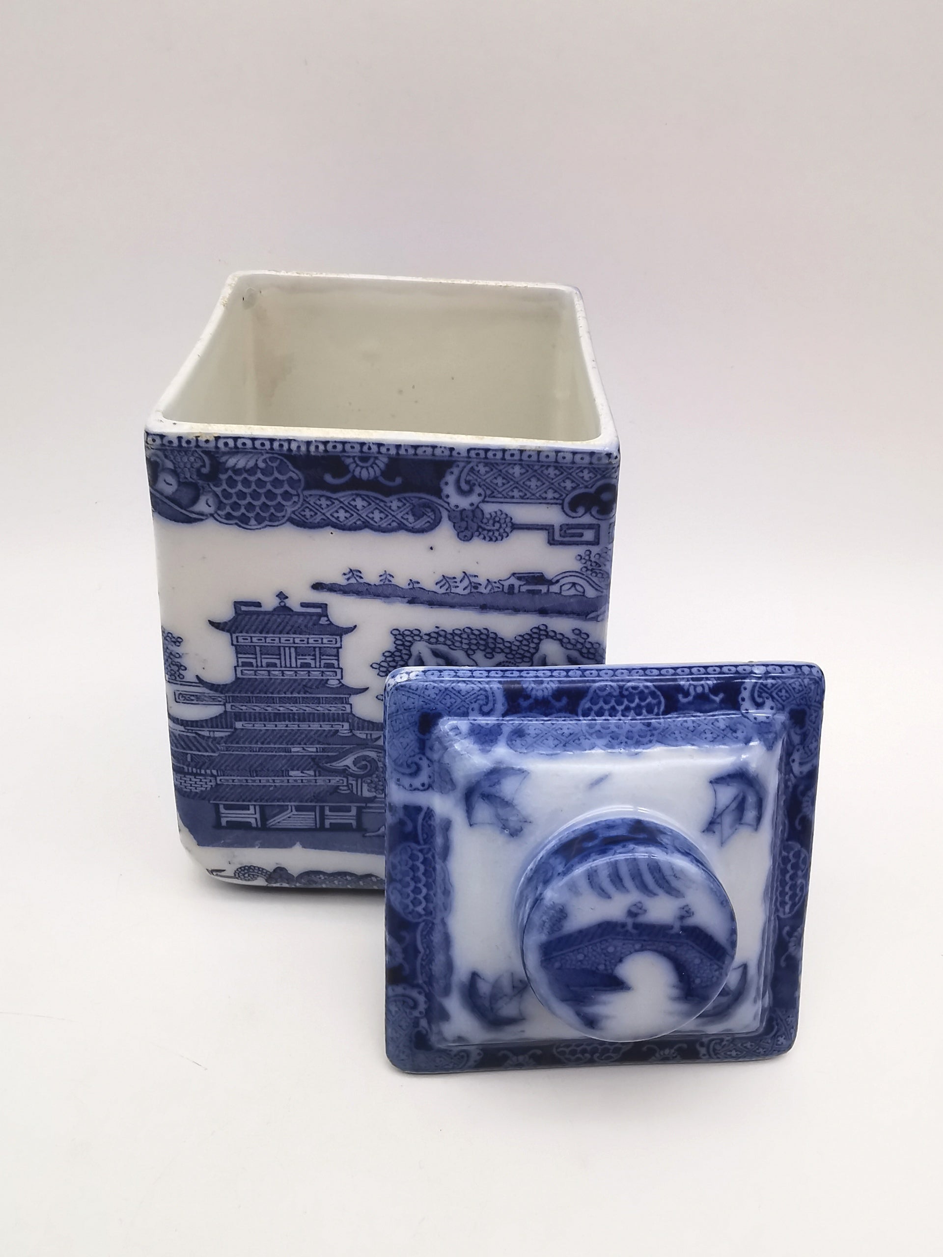 Ringtons Blue Willow Ceramic Tea Caddy / Biscuit Jar "Two Temples" Pattern