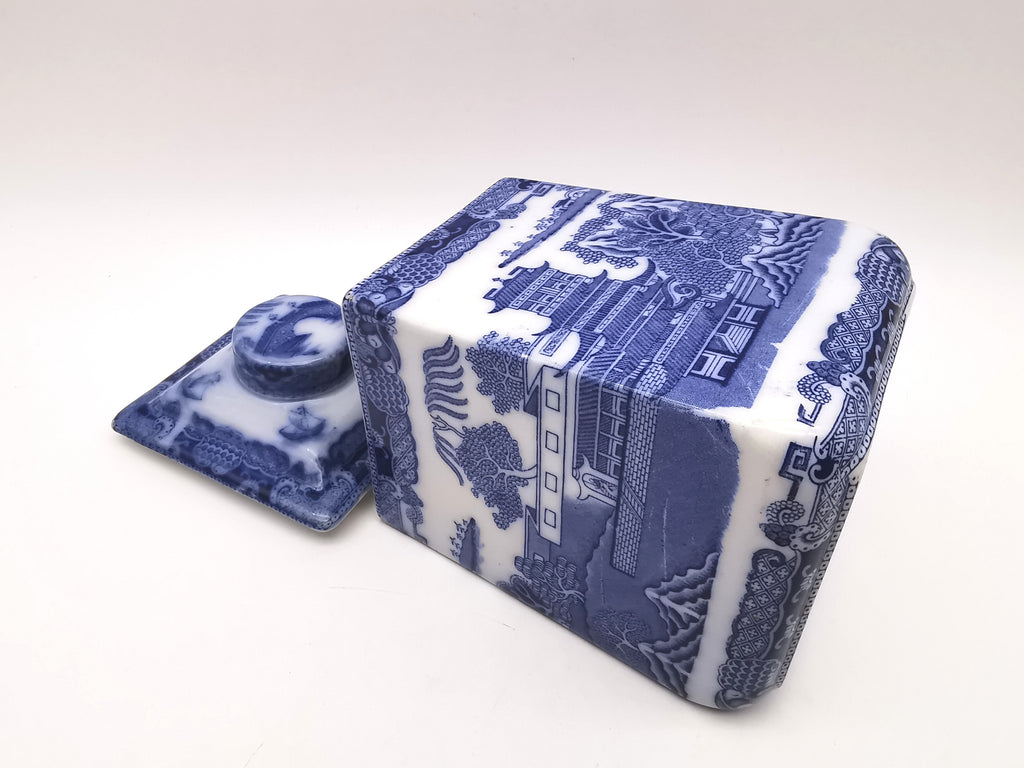 Ringtons Blue Willow Ceramic Tea Caddy / Biscuit Jar "Two Temples" Pattern
