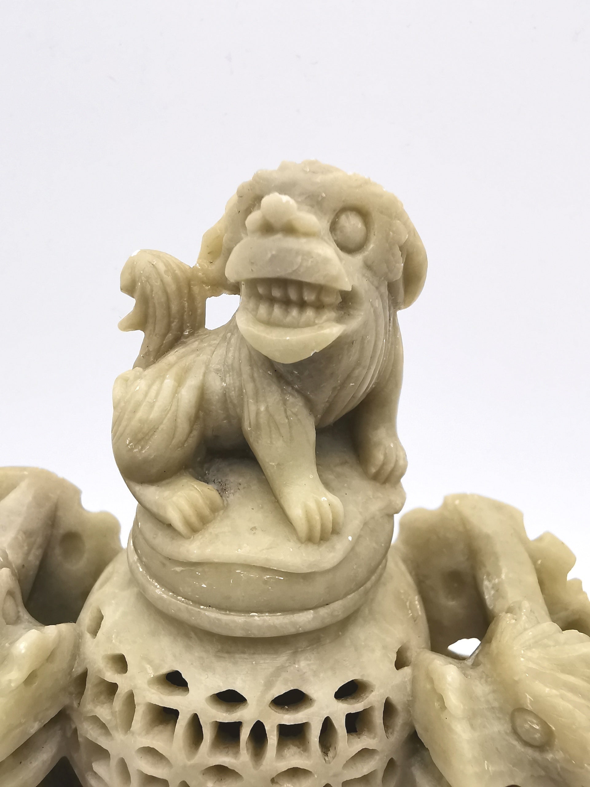Vintage Chinese Hand-Carved Soapstone Foo Dog Incense Burner – 1.2kg Guardian Lion Censer