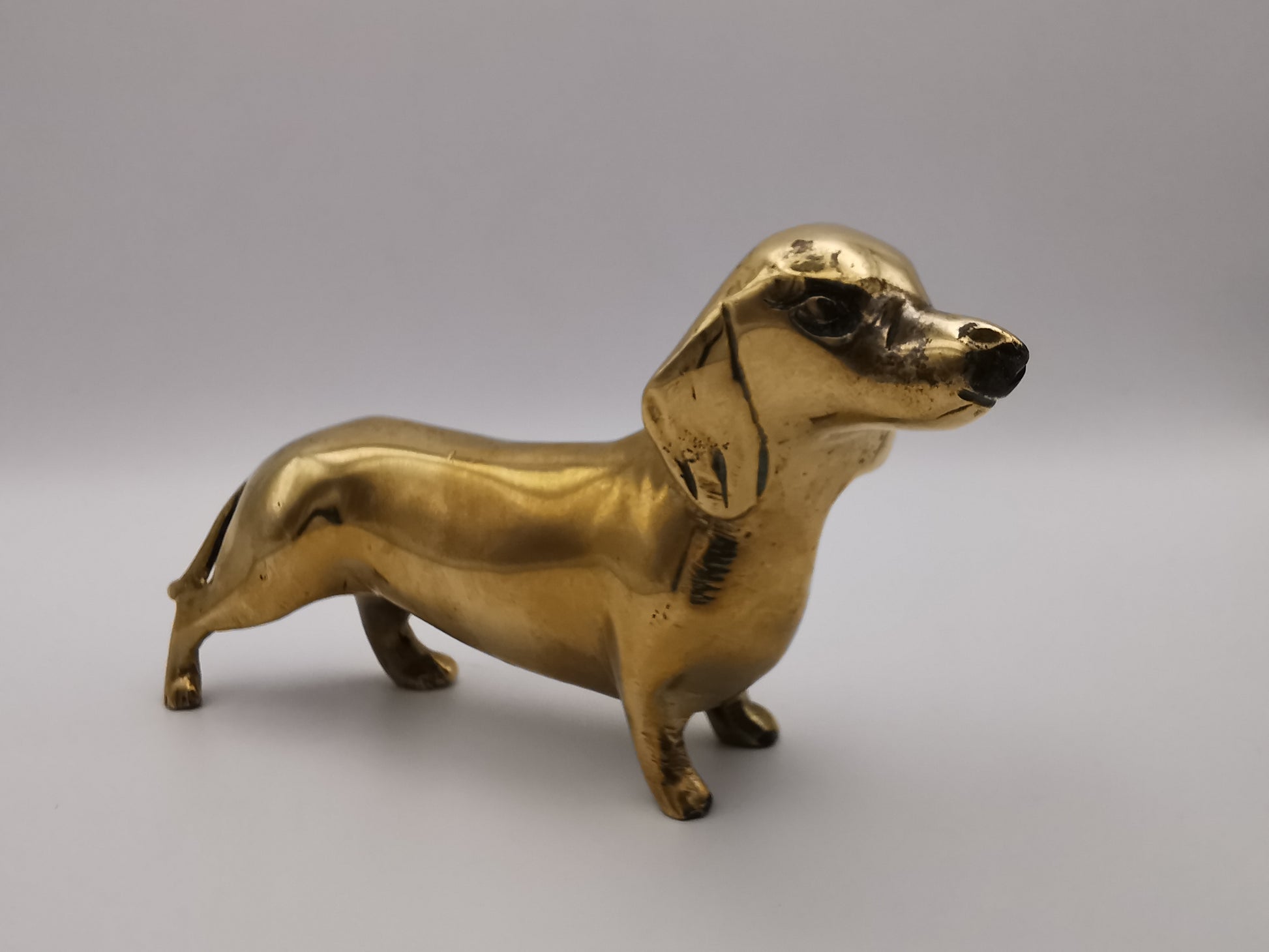 Vintage Mid-Century Hollow Brass Dachshund Figurine – Retro Sausage Dog Ornament