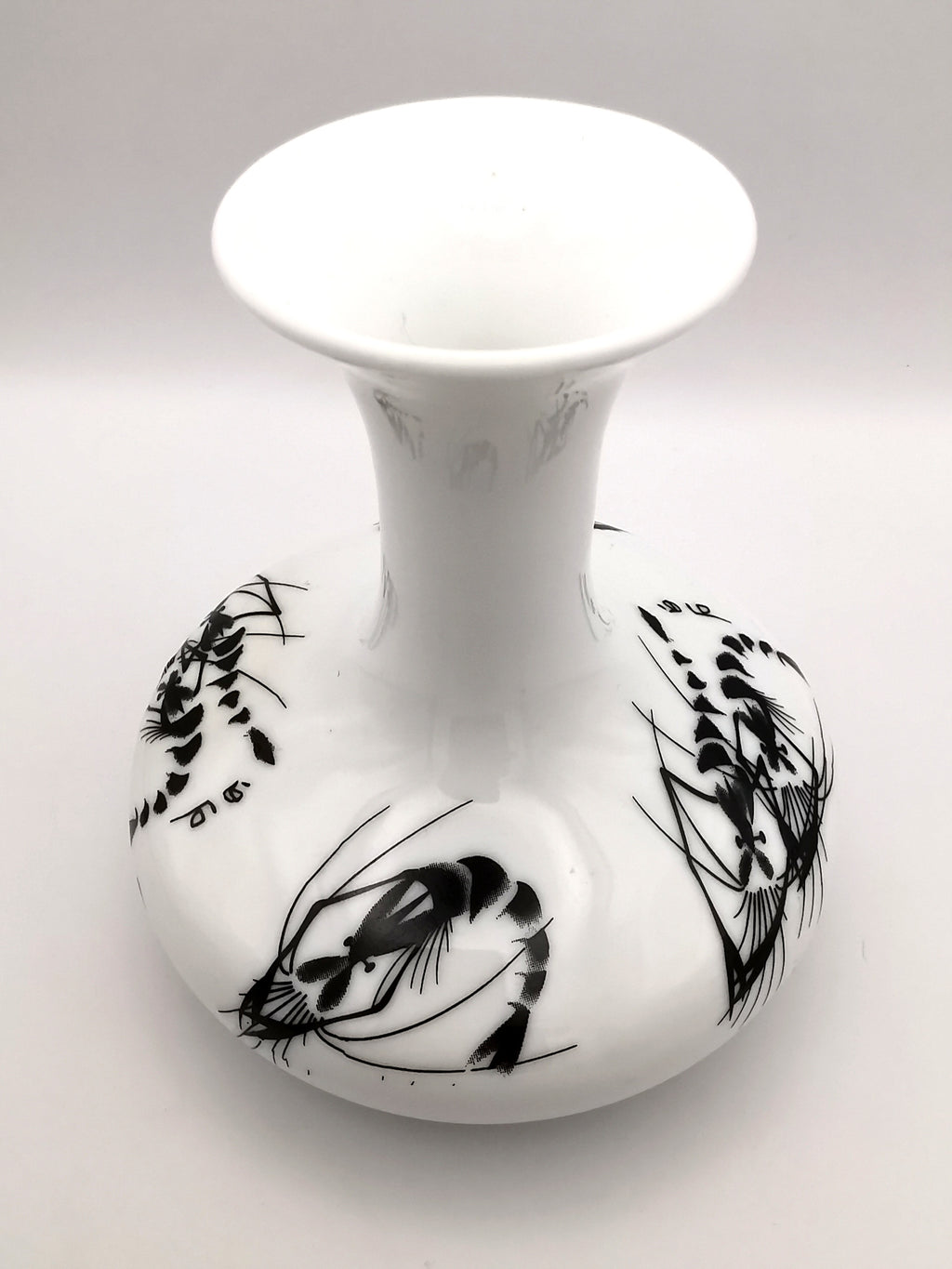 Vintage Jingdezhen Chinese Porcelain Shrimp Vase - Qi Baishi Style